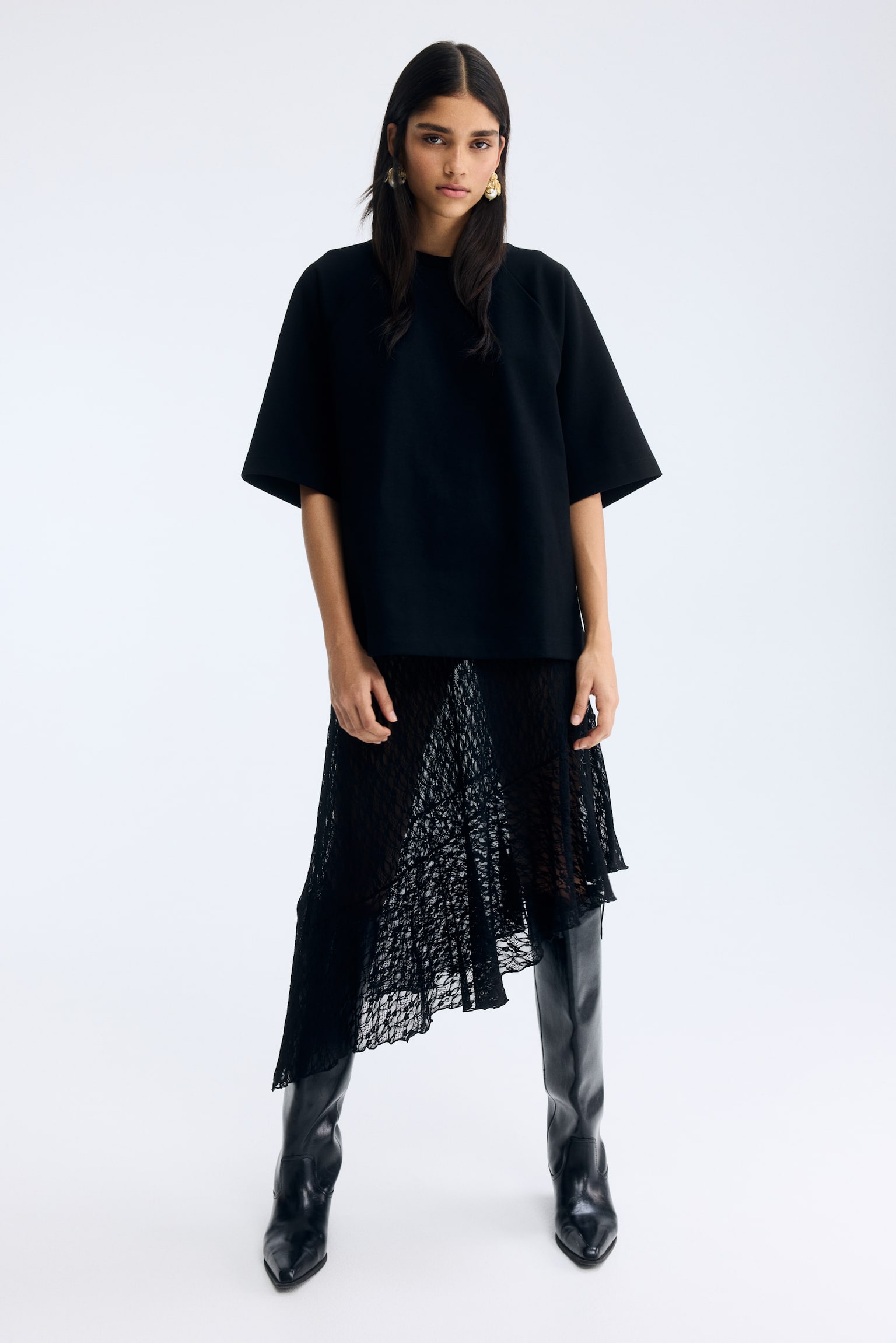 Asymmetric lace skirt - Black - 2