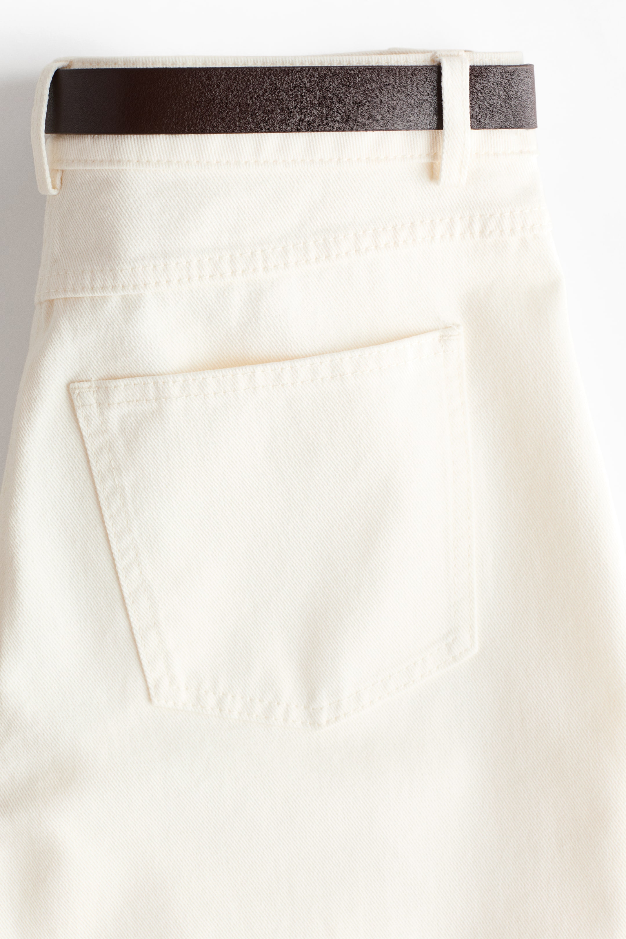 Barrel-Leg High-Waist Jeans