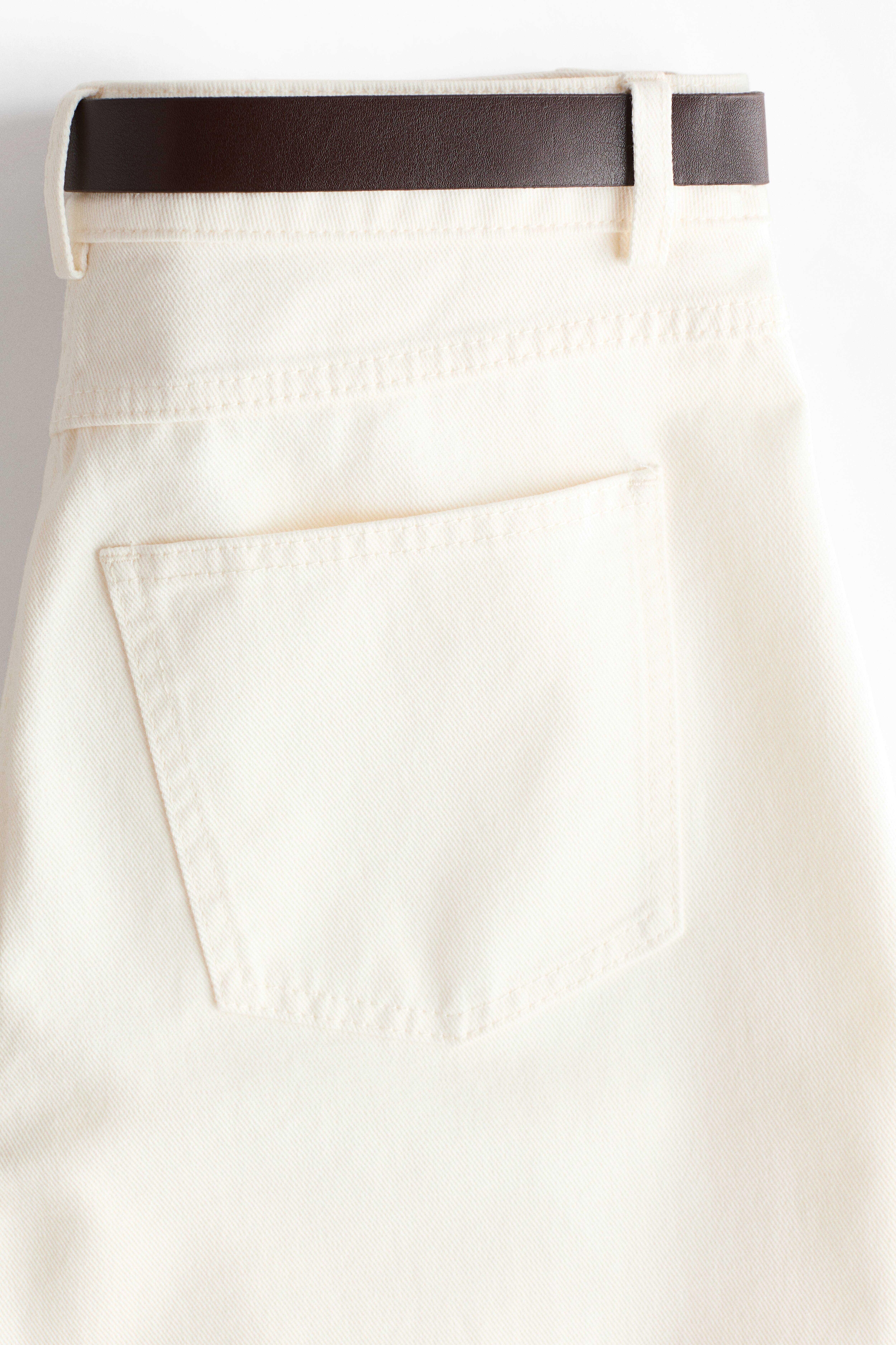 Barrel-Leg High-Waist Jeans