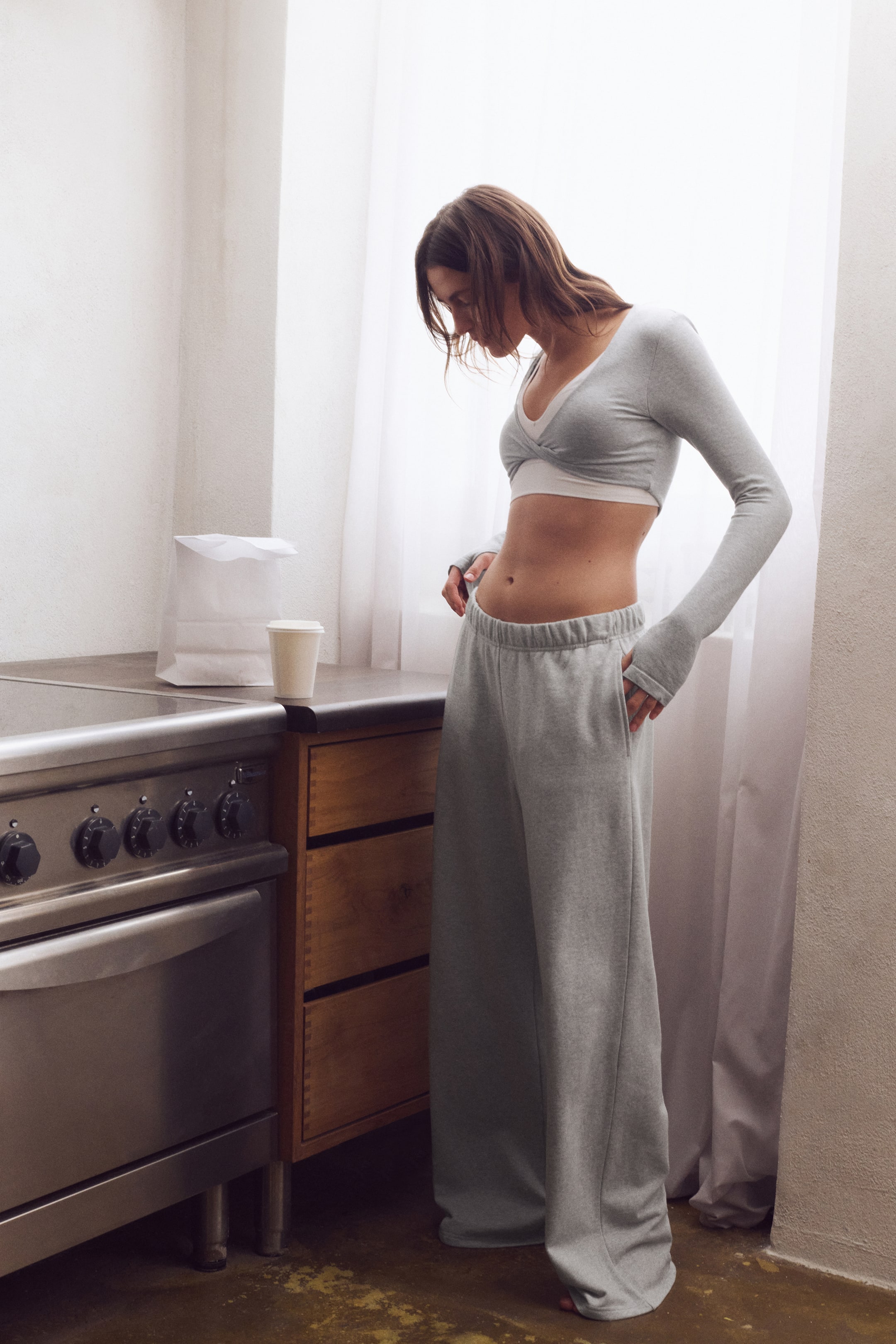 View larger image: Sports sweatpants with DryMove™ - Grey marl - Ladies | H&M HK 1