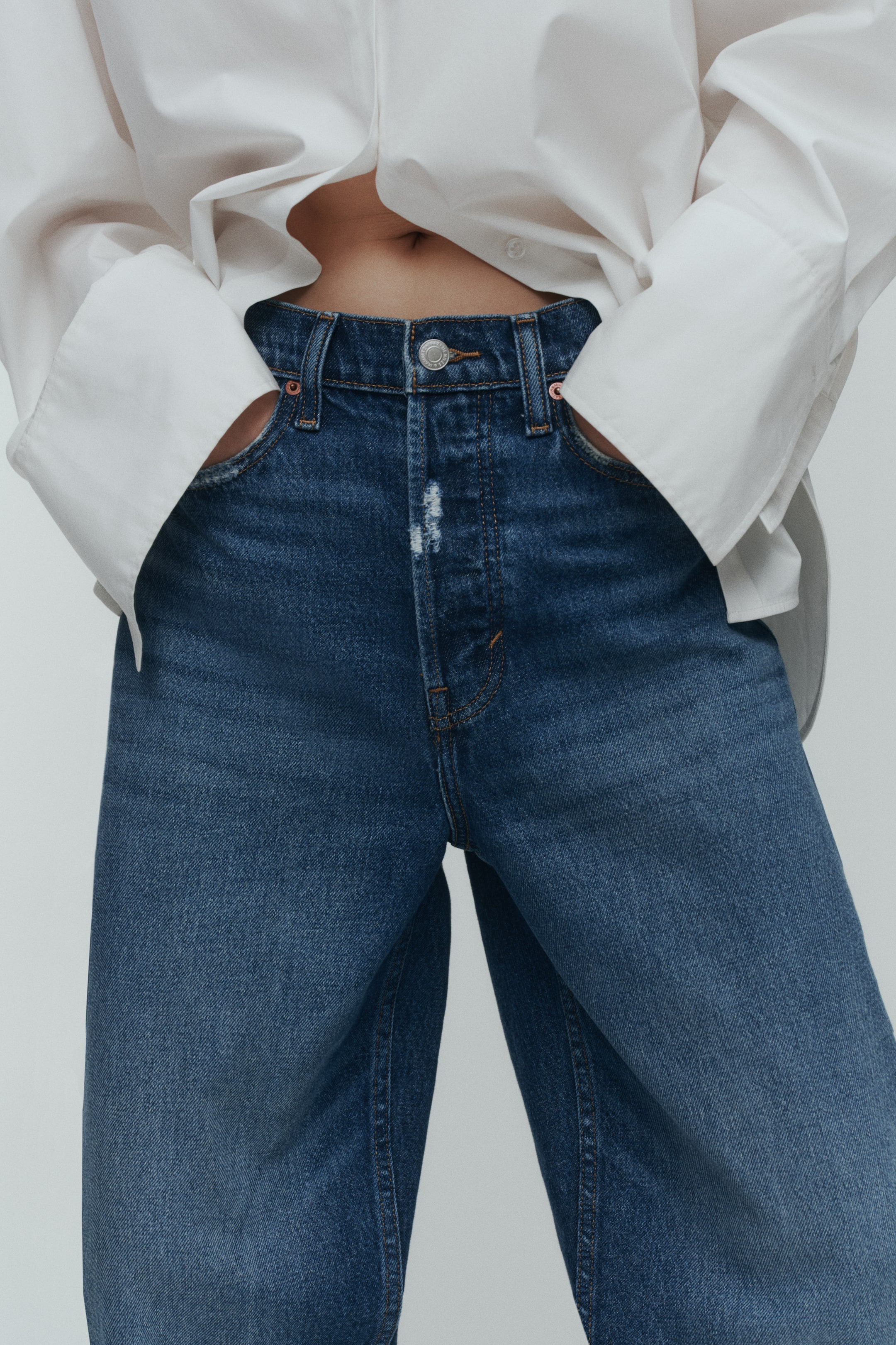 High-Waist Barrel-Leg Ankle Jeans