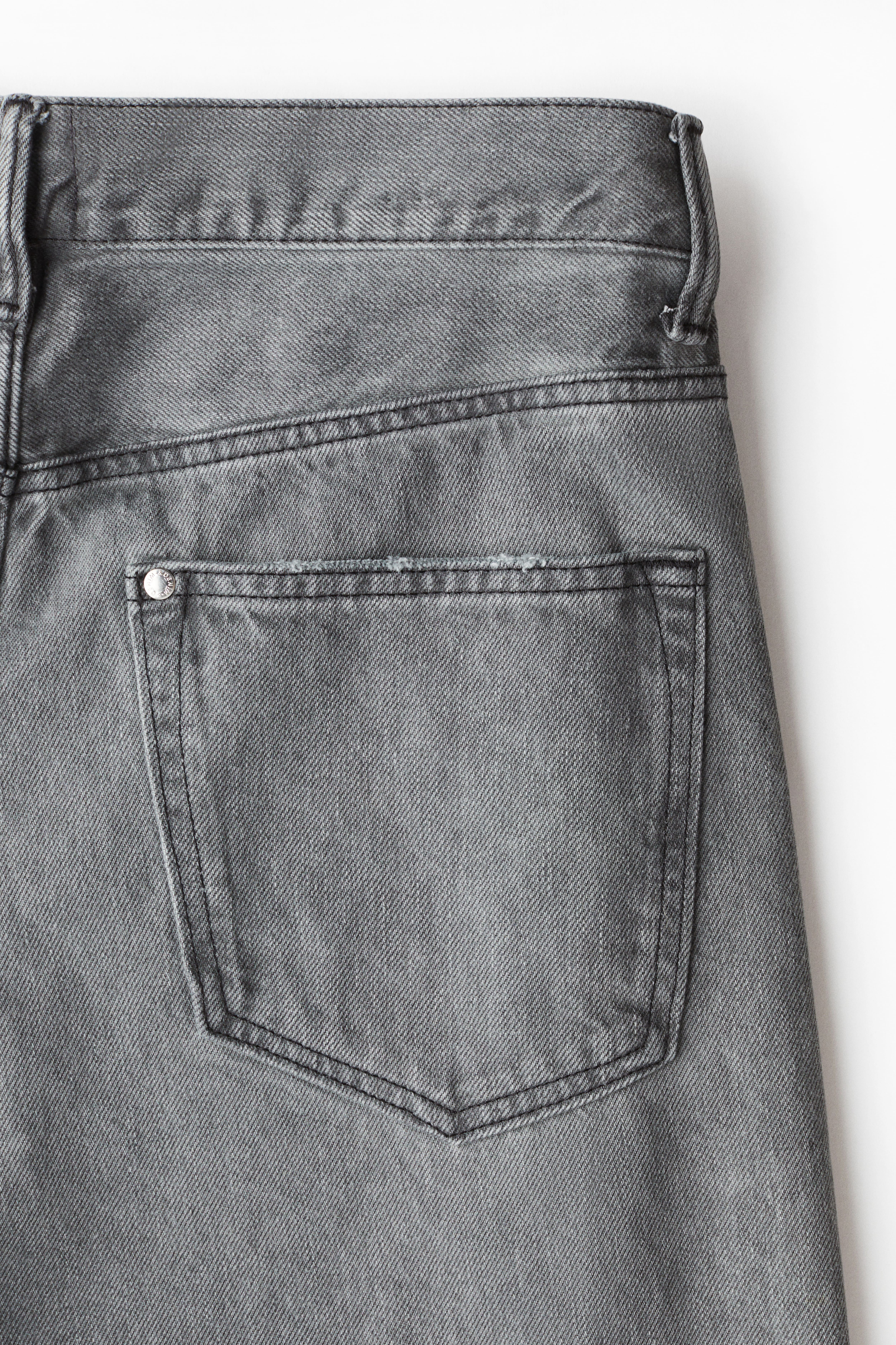Loose-Fit Jeans