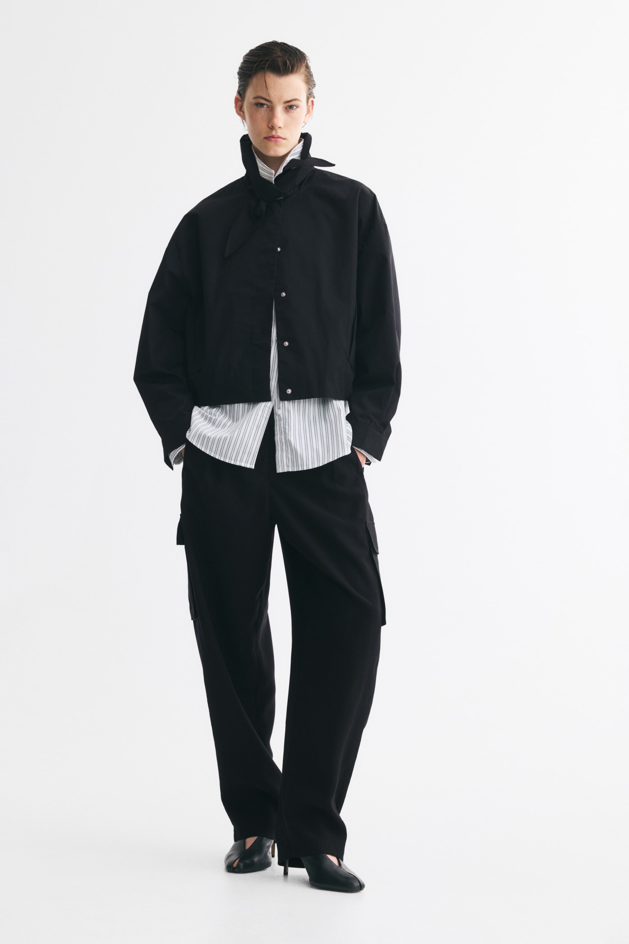 Женские куртки H&M Scarf-Collar Bubble-Hem Jacket — фото 5