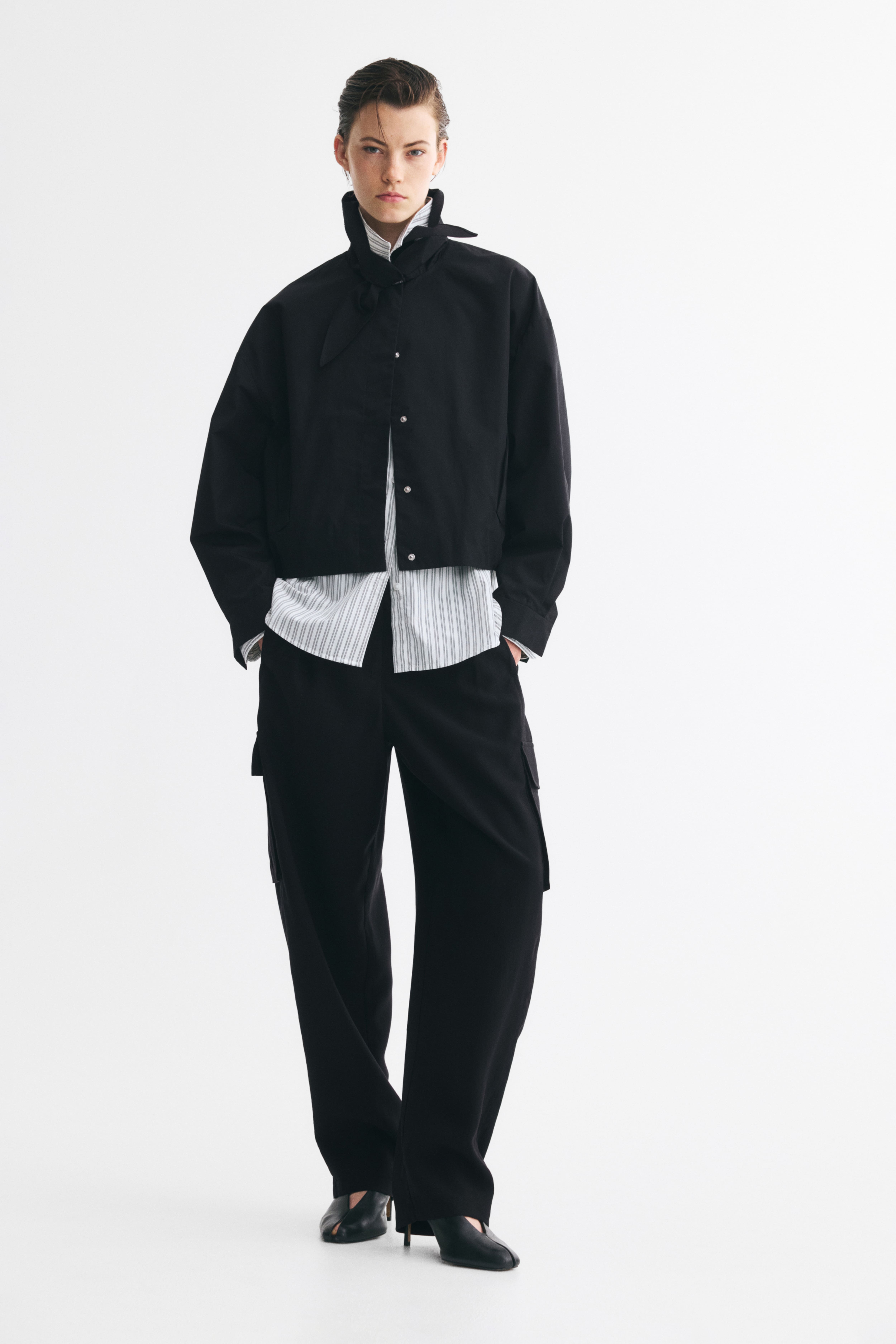 Veste à col foulard avec bas effet bouffant