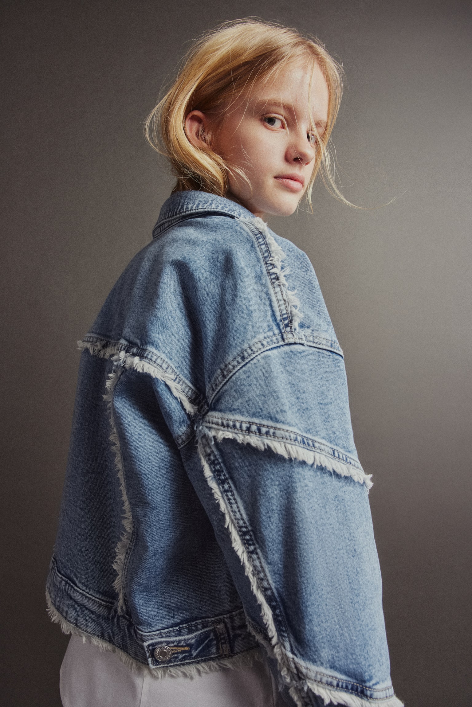 Oversized Frayed Edge Denim Jacket - Denim blue/White - 4