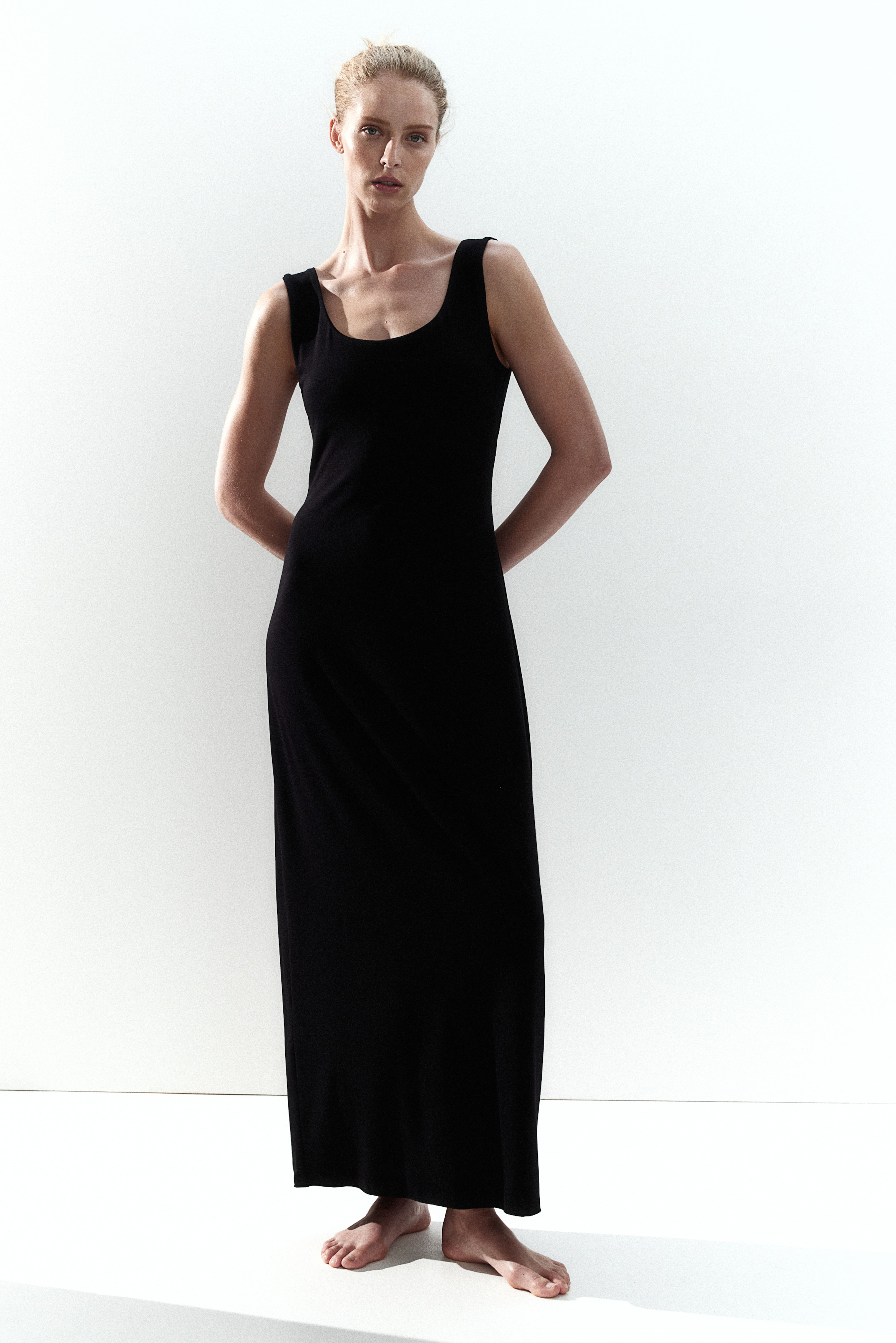 Long jersey dress hotsell