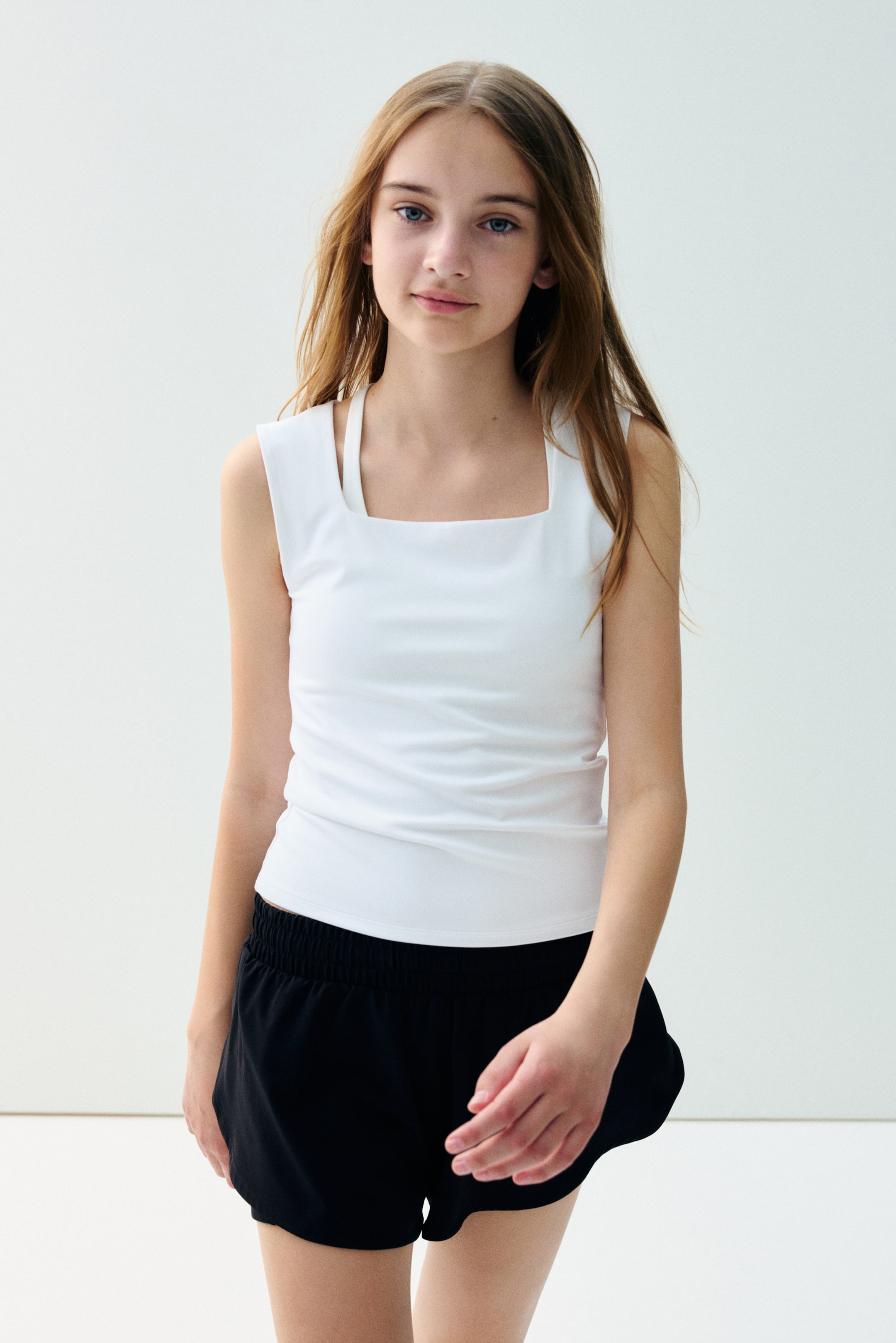 Sports Tank Top with DryMove™