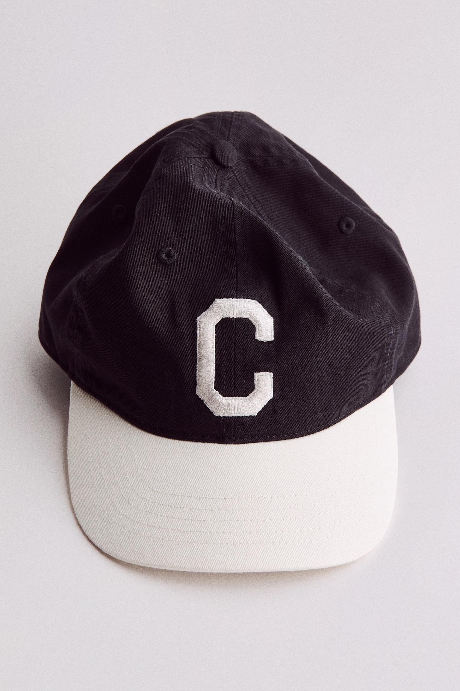 Embroidered-motif cotton cap - Black/C/Green/C - 3