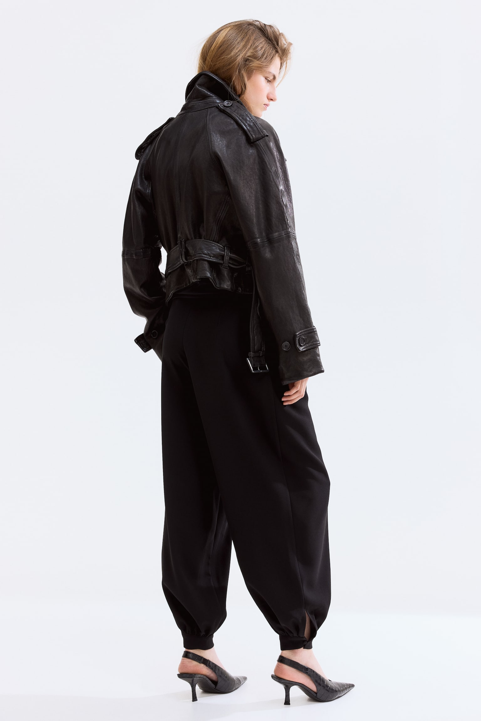 Baloniaste spodnie z zakładkami - Czarny - 4