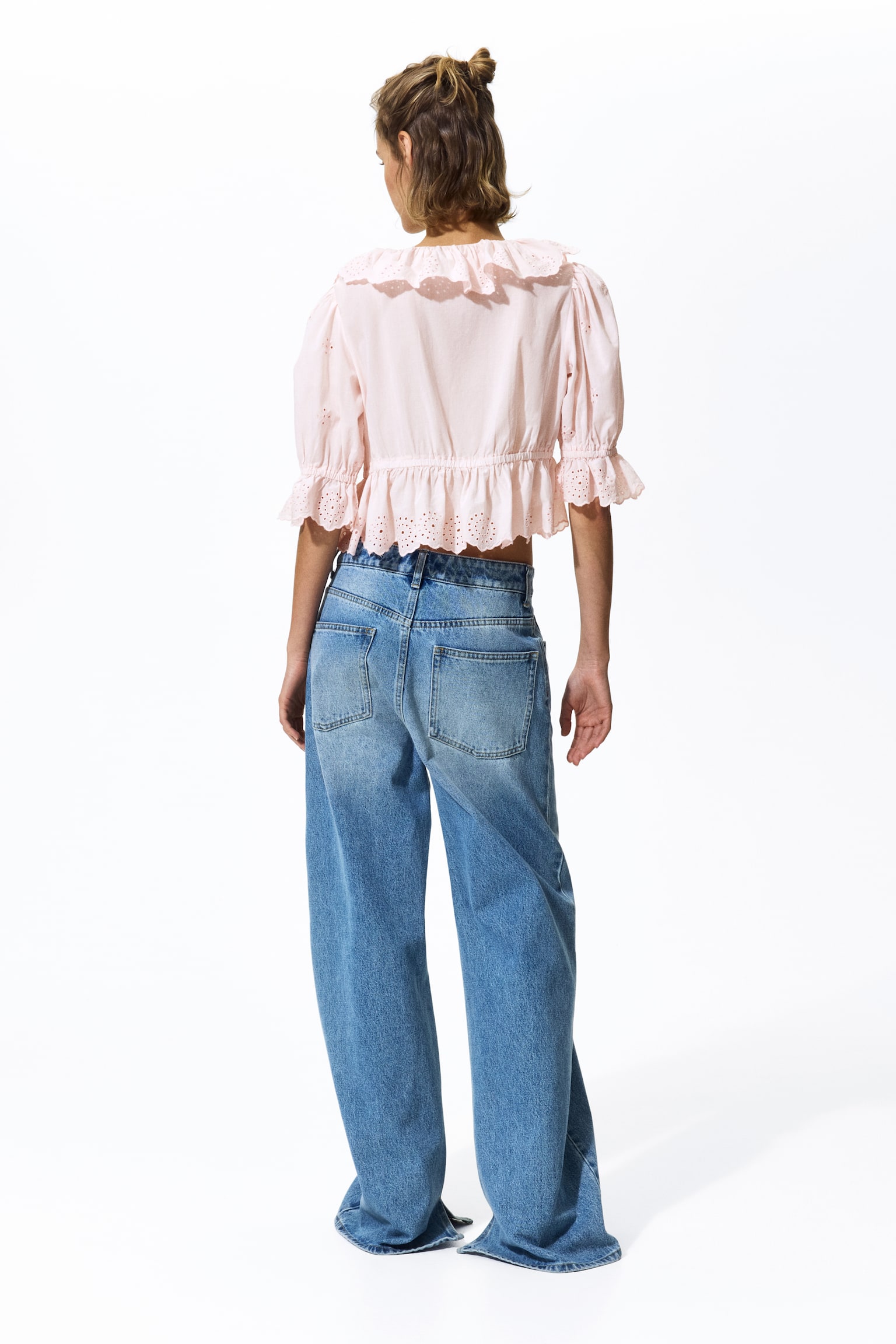 Женская блузка H&M Cotton Blouse with Eyelet Embroidery, цвет: Пудрово-розовый — фото 4