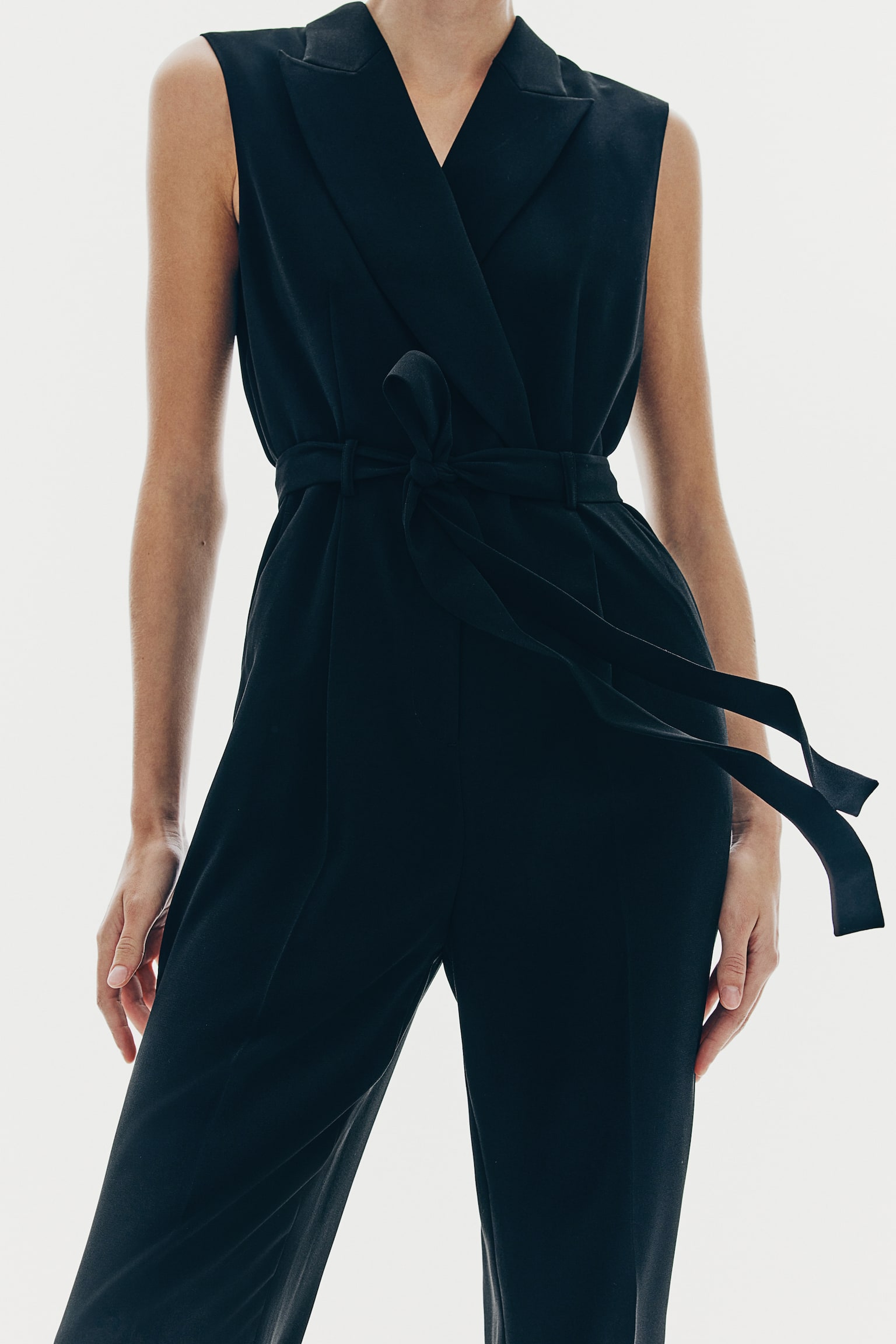 Sleeveless blazer jumpsuit - Black - 6