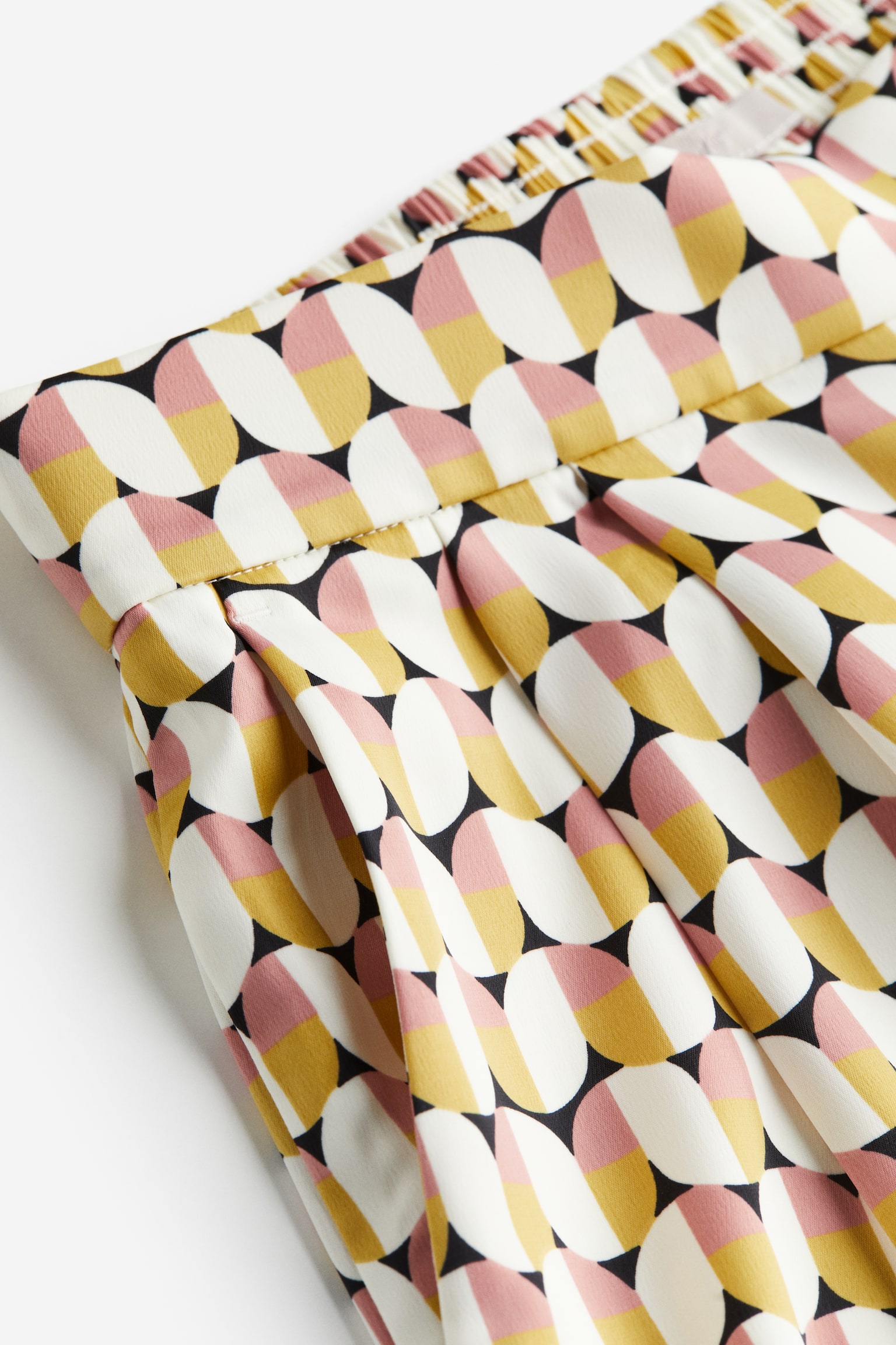 Quần dài satin ống rộng - Màu vàng/Hoa văn - 2