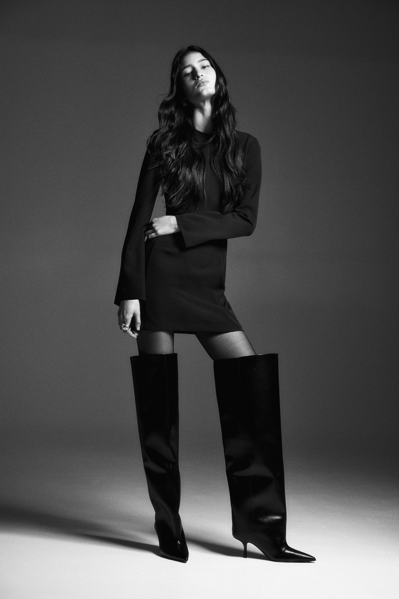 Vestido con espalda descubierta - Negro/Rojo - 4