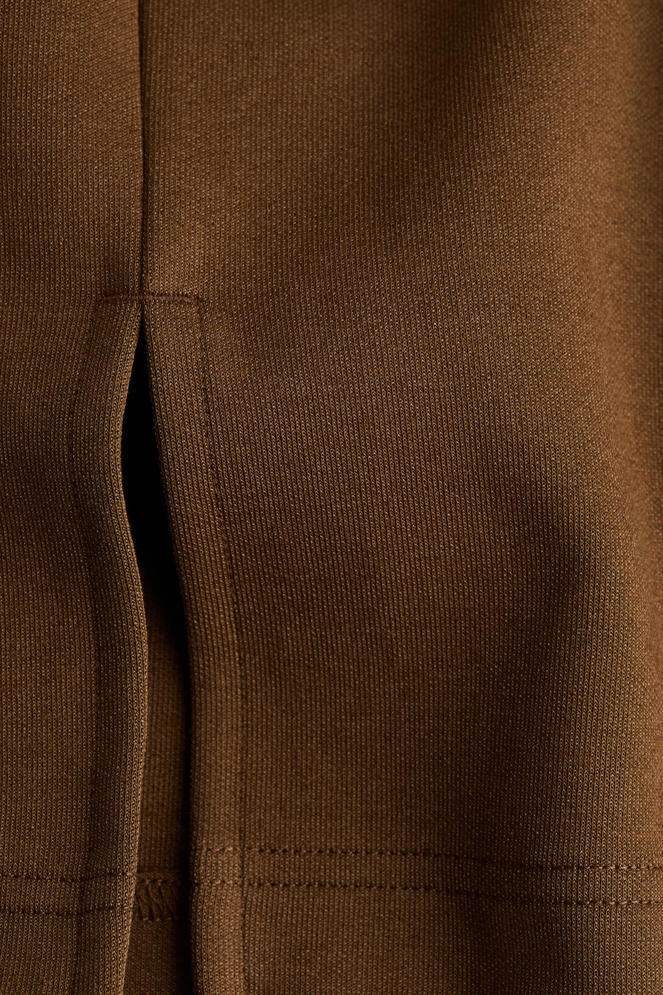 拡大画像を表示: オーバーサイズ インターロックTシャツ - ダークブラウン - レディース | H&M JP 5