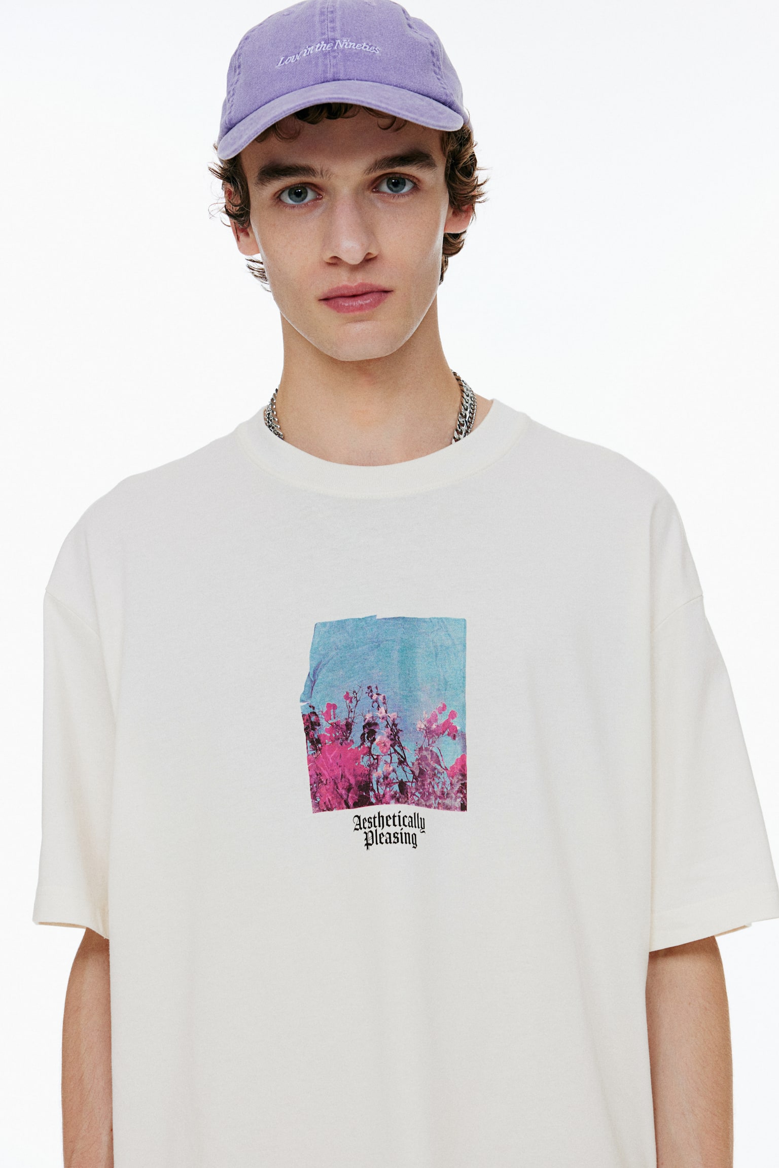 Loose Fit Printed T-shirt - White/Aesthetically Pleasing/White/Flowers/Greige/Imagine/Black/Fortuna/White/Meadow Flowers/Dark brown/Peer Peepz/White/Mortazza/White/Good Times/Light beige/Riddance/White/Less is More/White/Nostalgia/Black/Saint Louis/White/One Winner/White/Holidays/Black/Palm tree/White/Aura Artist House/White/White/NYC Run Club/Cream/Balance Focus - 3