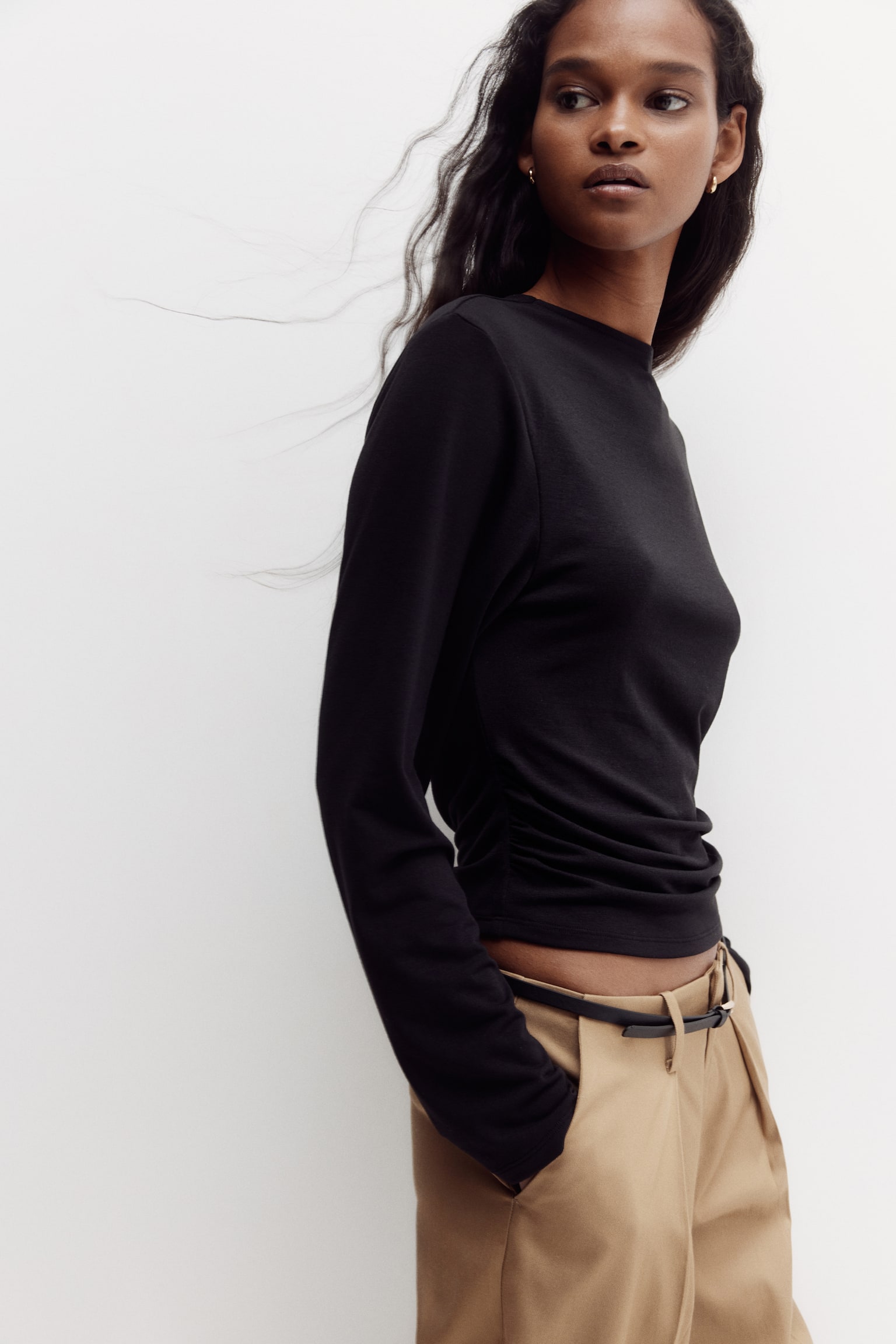 Top i jersey med vandfaldsudskæring bagpå - Sort/Navy blue/Brun - 2