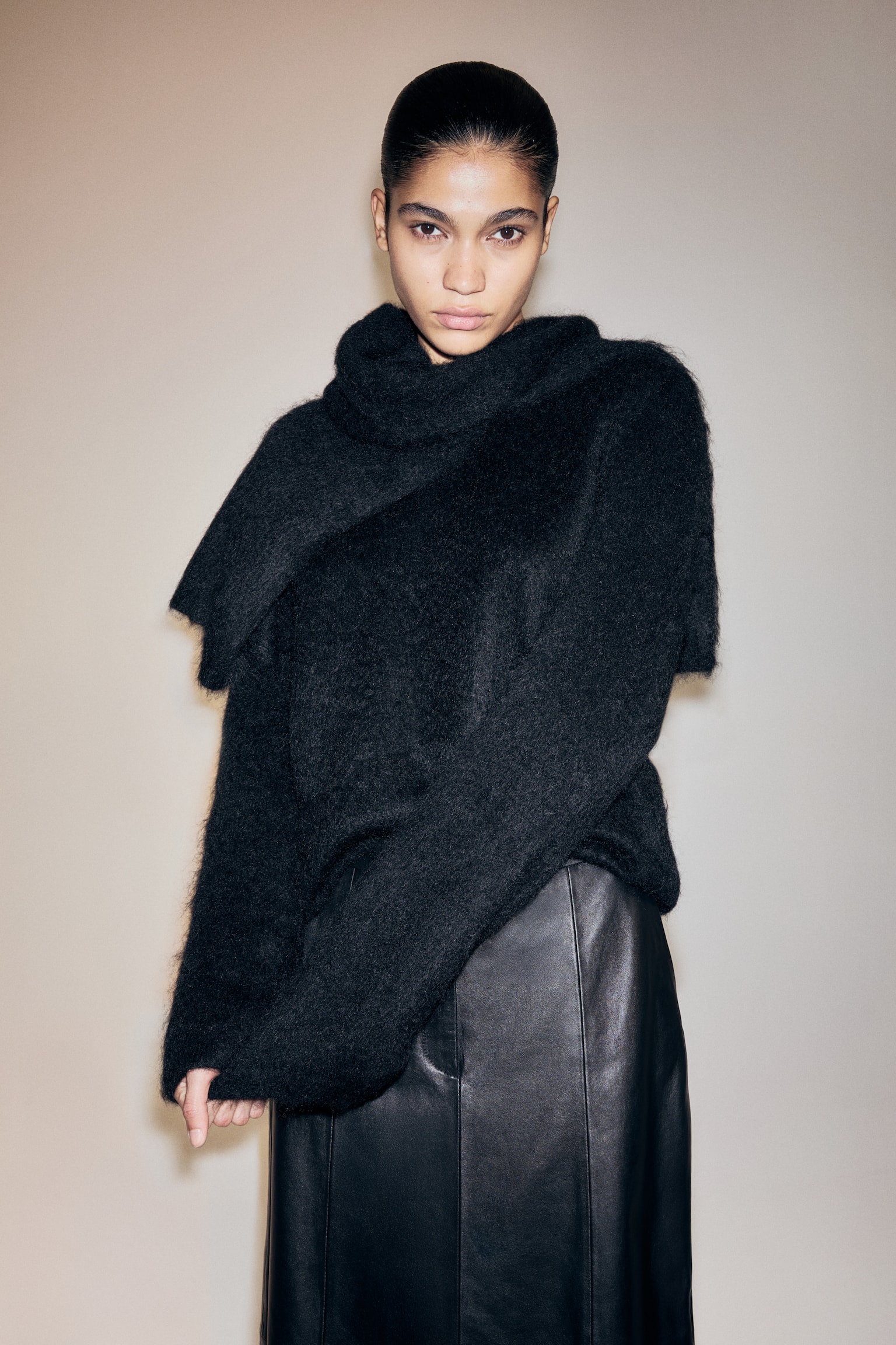 Mohair-blend jumper - Black/Bright red/Dark grey marl/Dark beige/Cream/Bright blue - 3