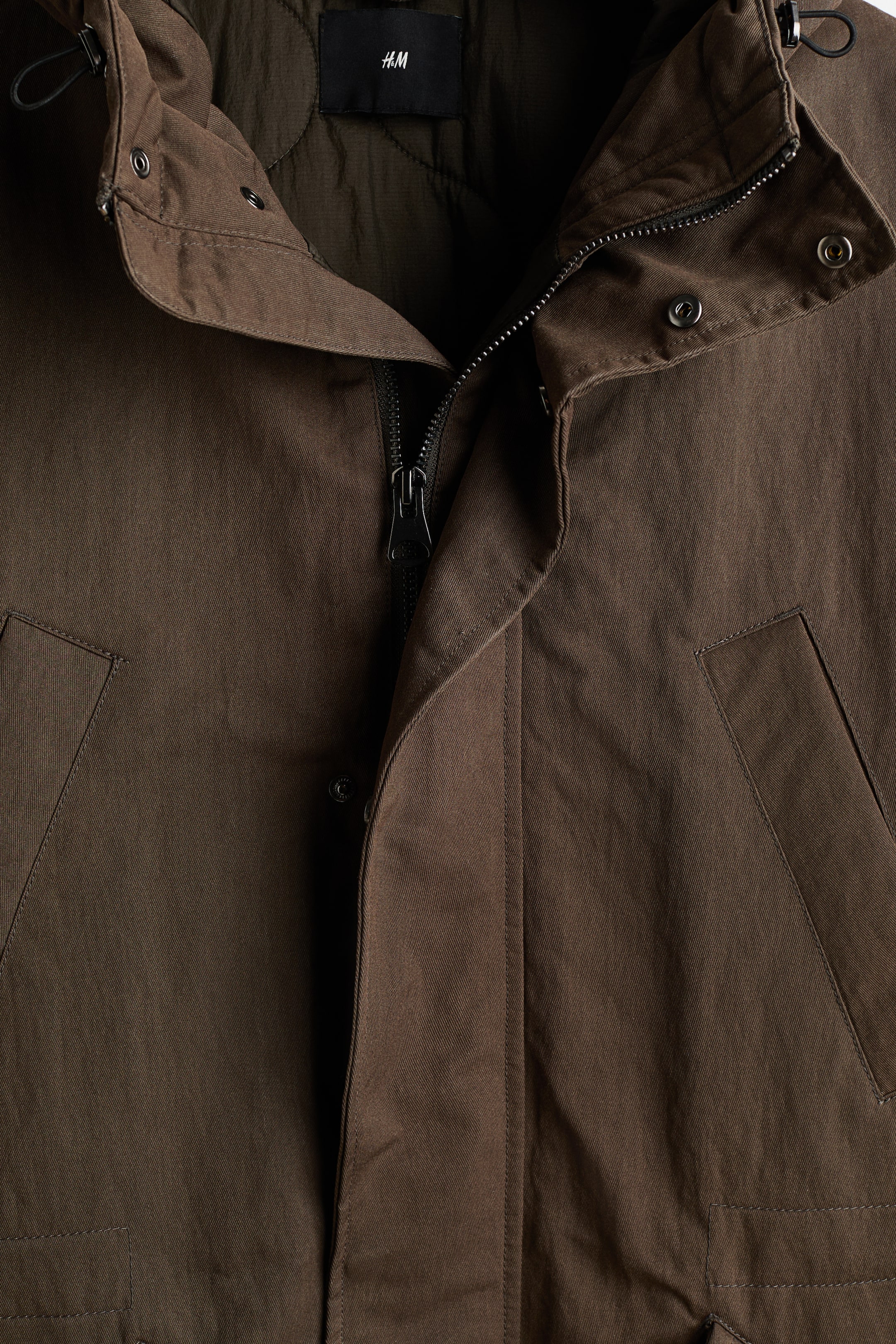 Visa större bild: Vadderad parkas - Mörk khakigrön - HERR | H&M FI 7