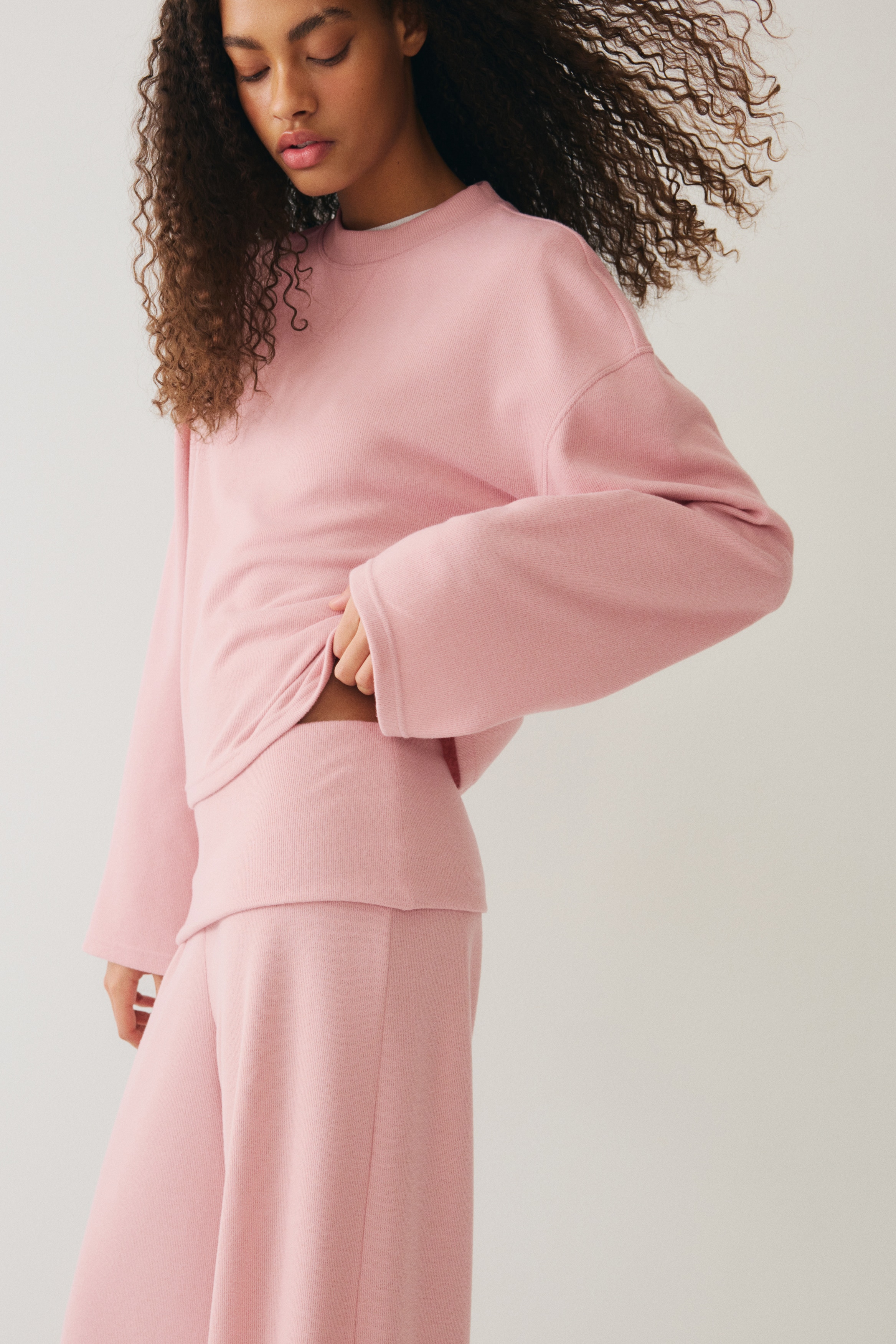 2-piece jersey top and trousers set