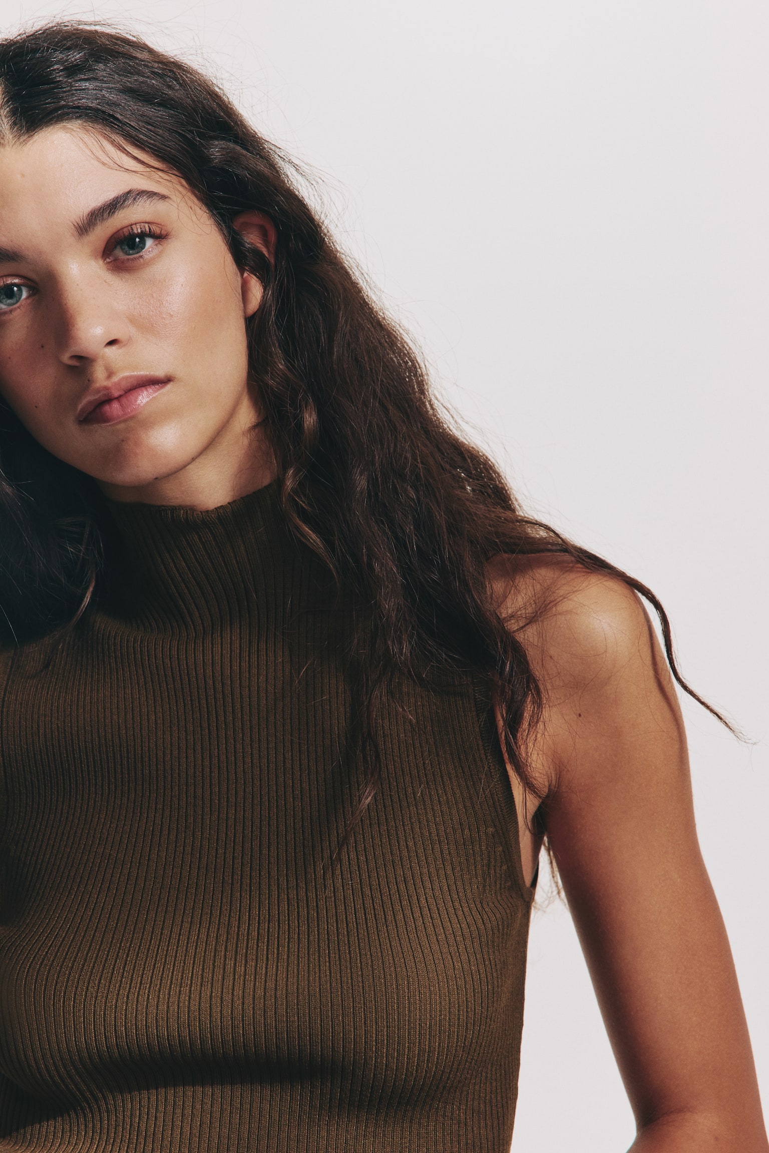 Rib-knit turtleneck top - Café oscuro/Crema - 6