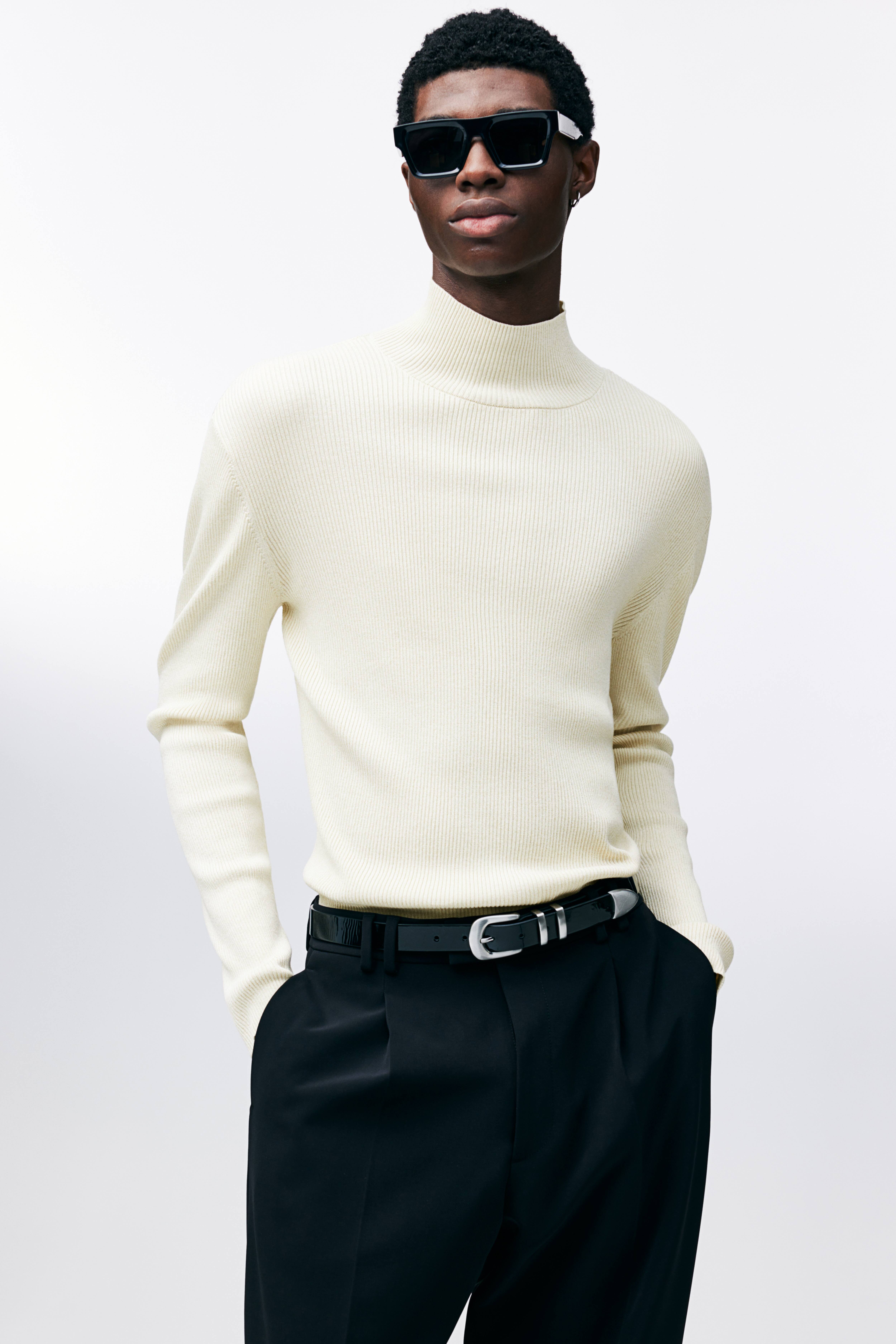 LCR Black Edition Men's Luxury European outlets Turtleneck Sweater Light Beige Large NWT