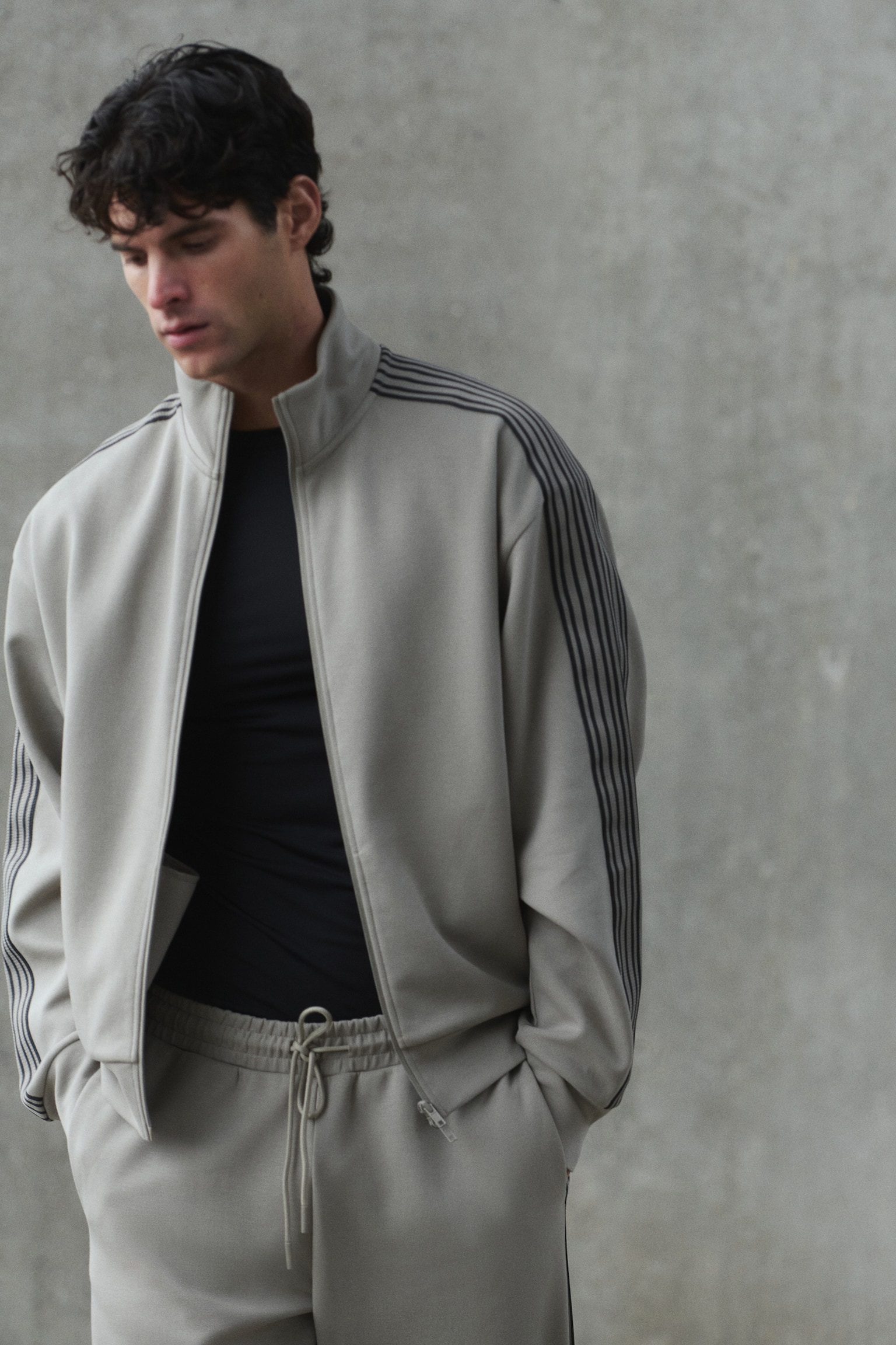 Regular Fit Track jacket with DryMove™ - Beige/Black - 3