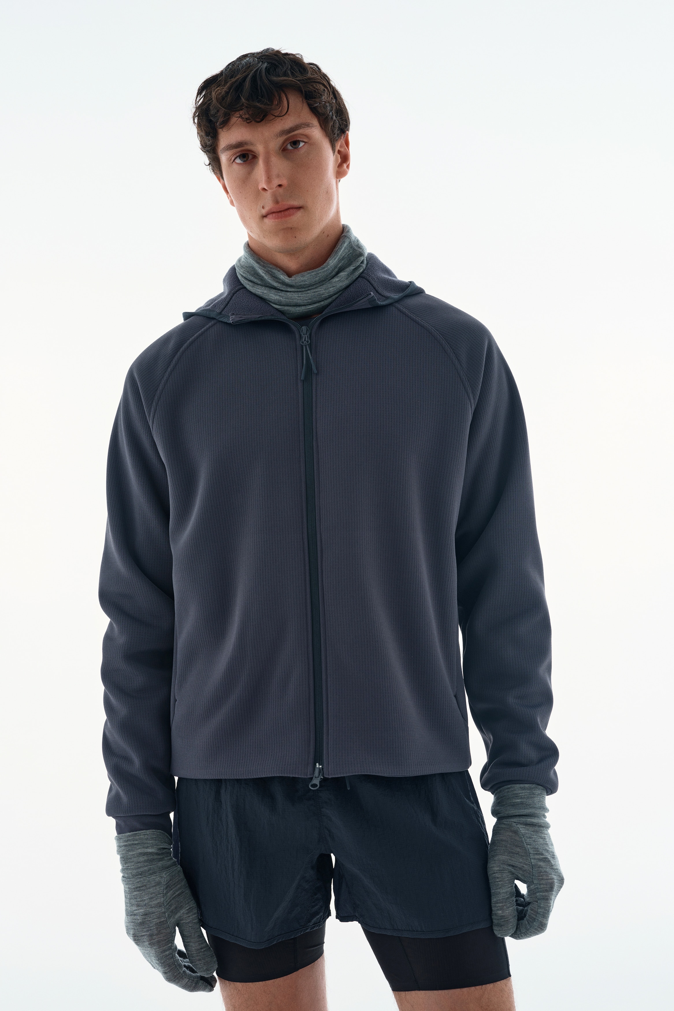 Sports zip-through hoodie with ThermoMove™