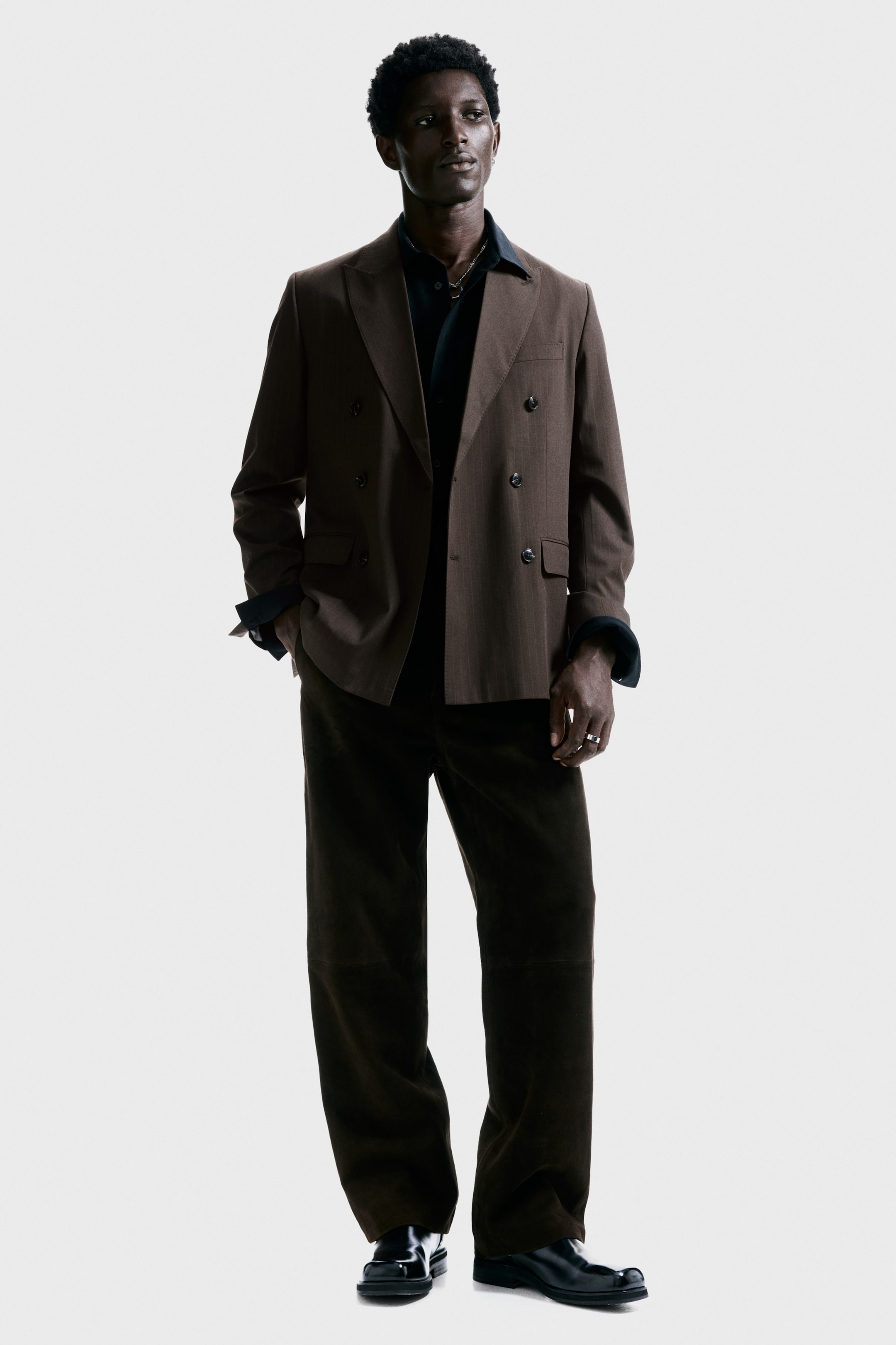 Ver imagen más grande: Regular Fit Double-breasted jacket - Marrón/Raya diplomática - HOMBRE | H&M ES 2