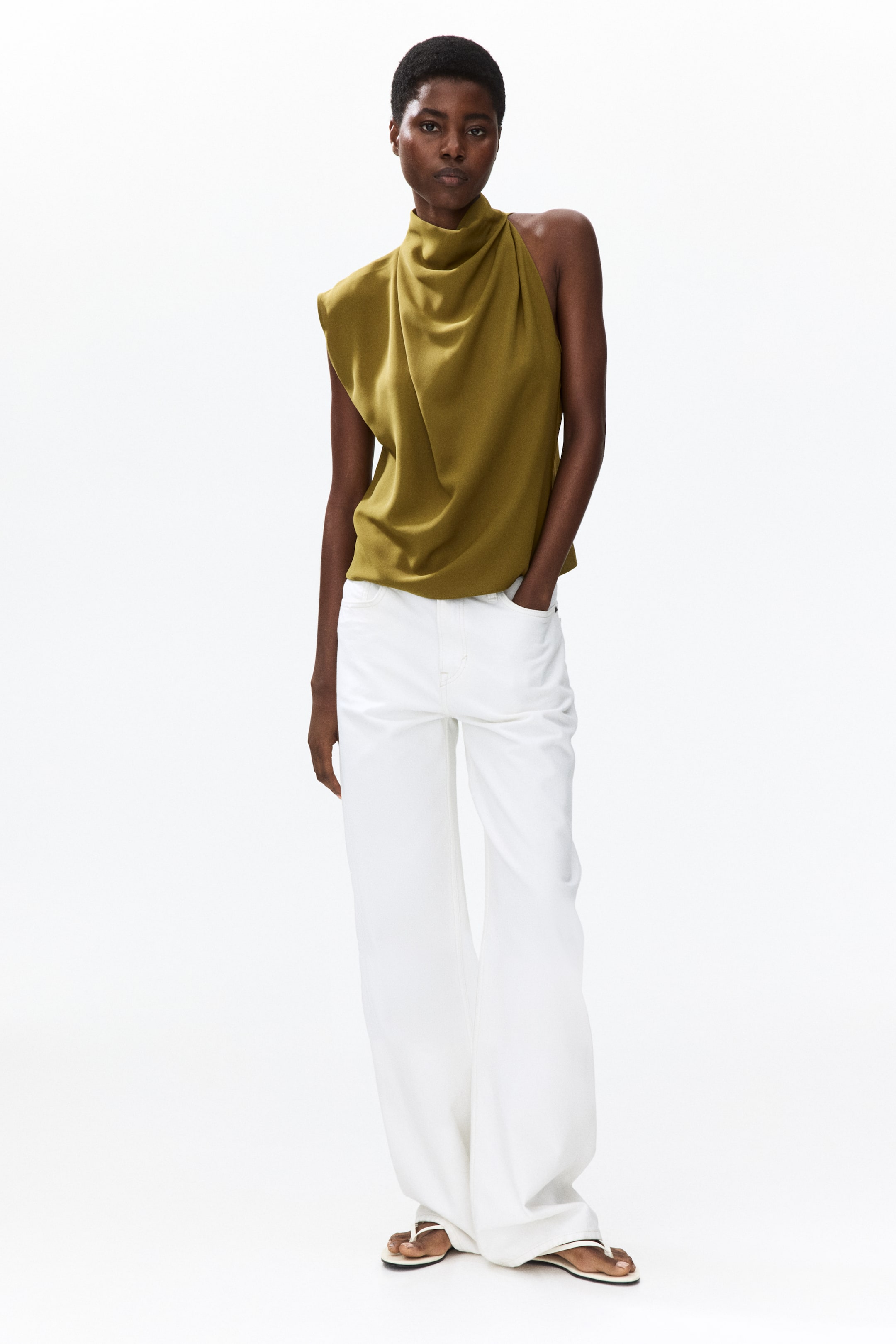 Haut asymétrique à effet drapé