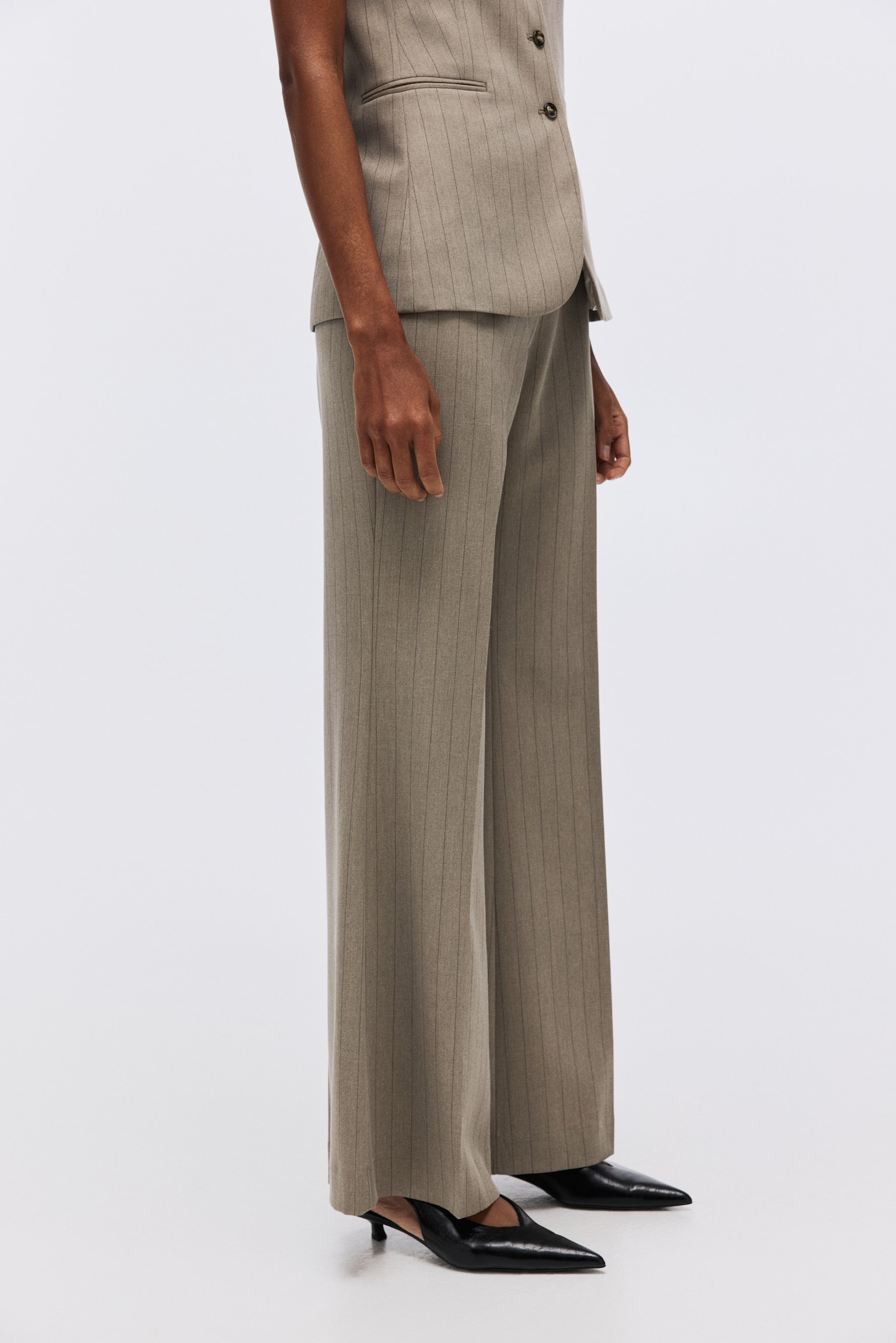 Utsvängd byxa - Gråbeige/Kritstrecksrandig - 5