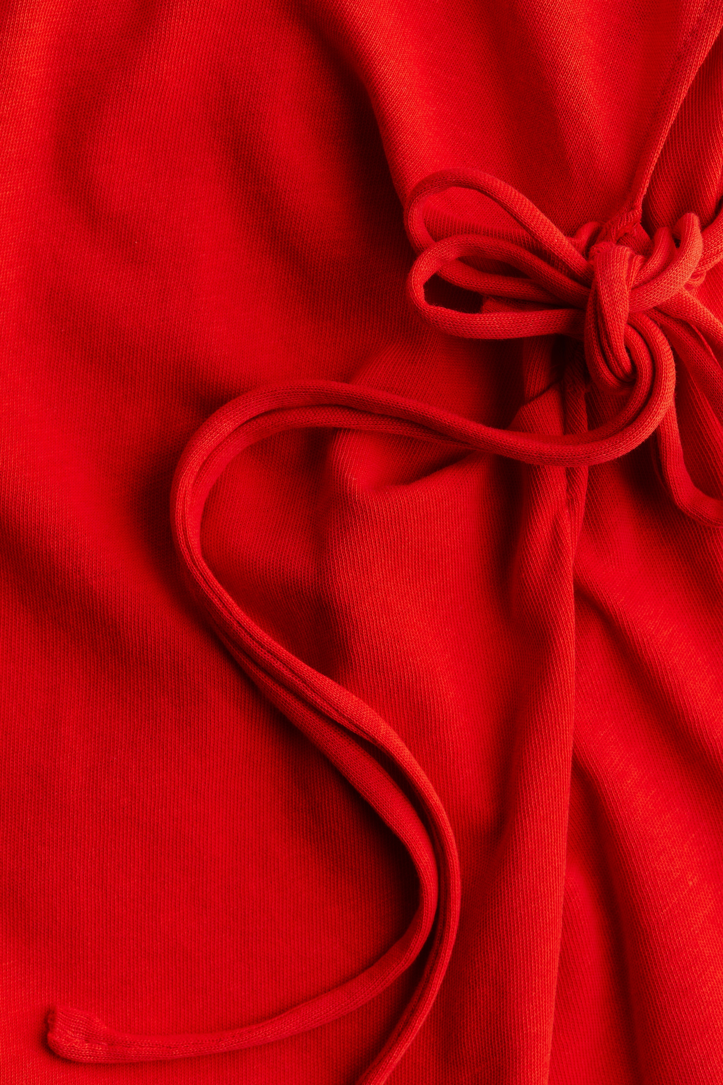 strapless open back dress Alice + Olivia red wrap dress – reworn collective