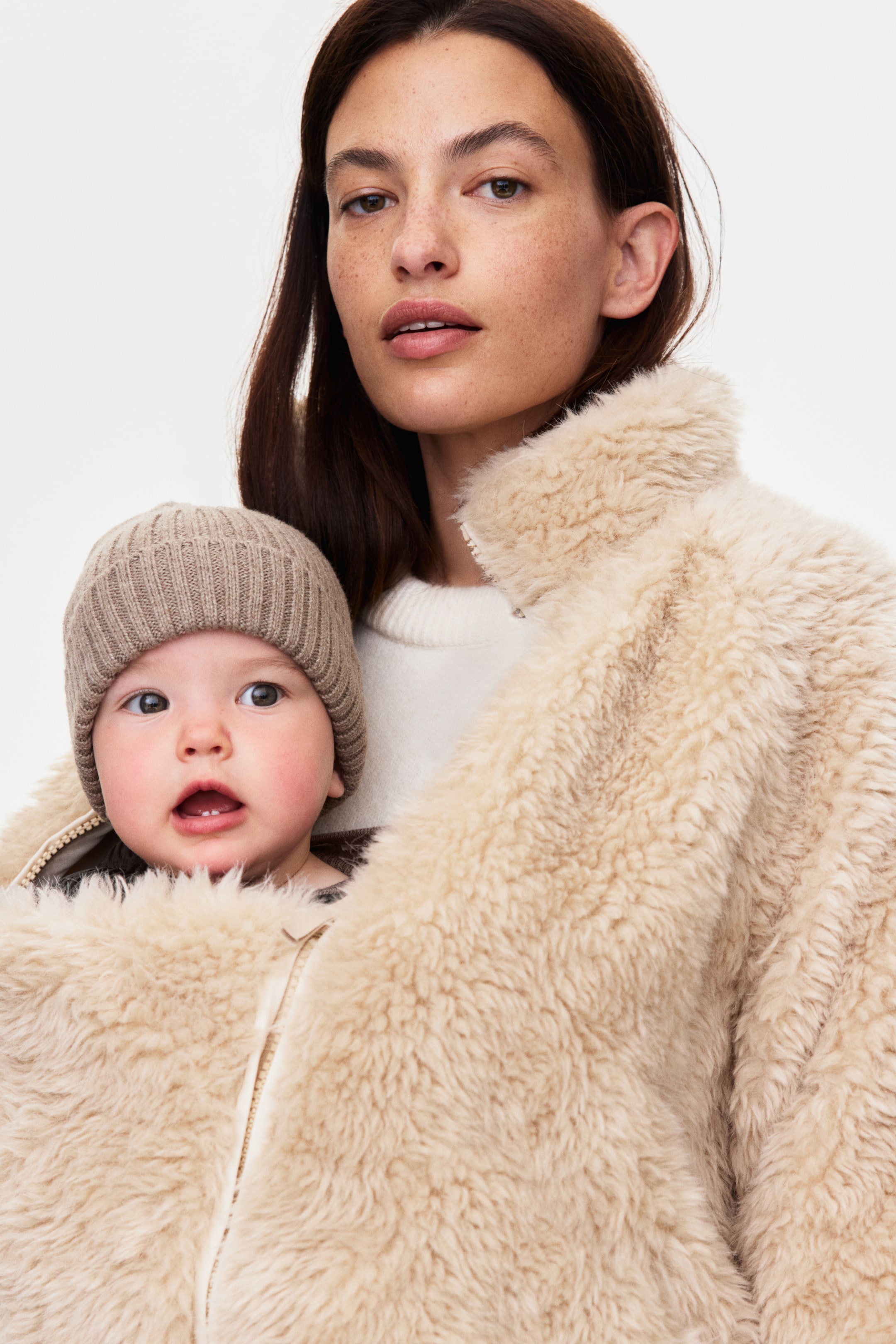 Преглед на по-голямо изображение: MAMA Яке за носене на бебе Before & After - Бежов - ЖЕНИ | H&M BG 4