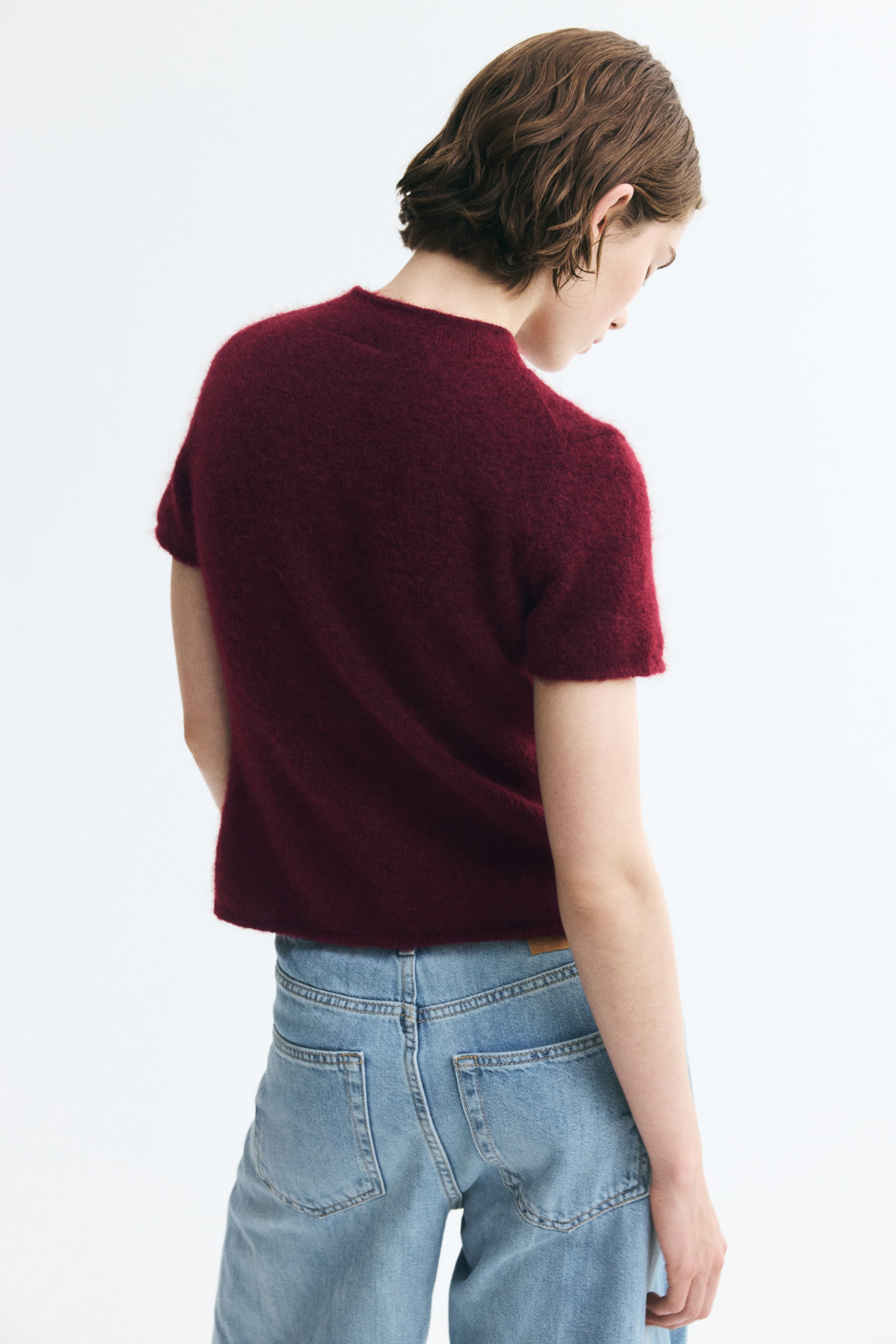 Short-Sleeved Fine-Knit Cardigan