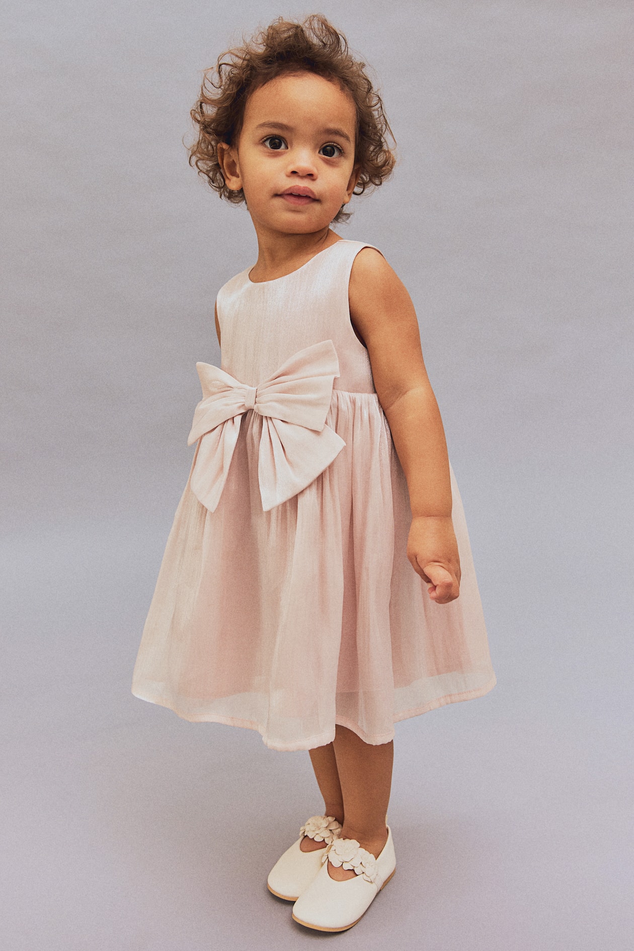 Jurk van organza met strik Dusty lichtroze KINDEREN H&M NL - Main Image