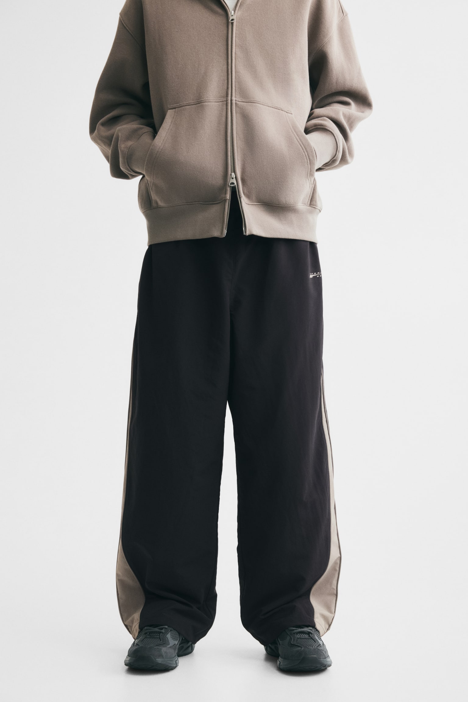 Мужские брюки H&M Loose-Fit Nylon Track, цвет: Чёрный — фото 3