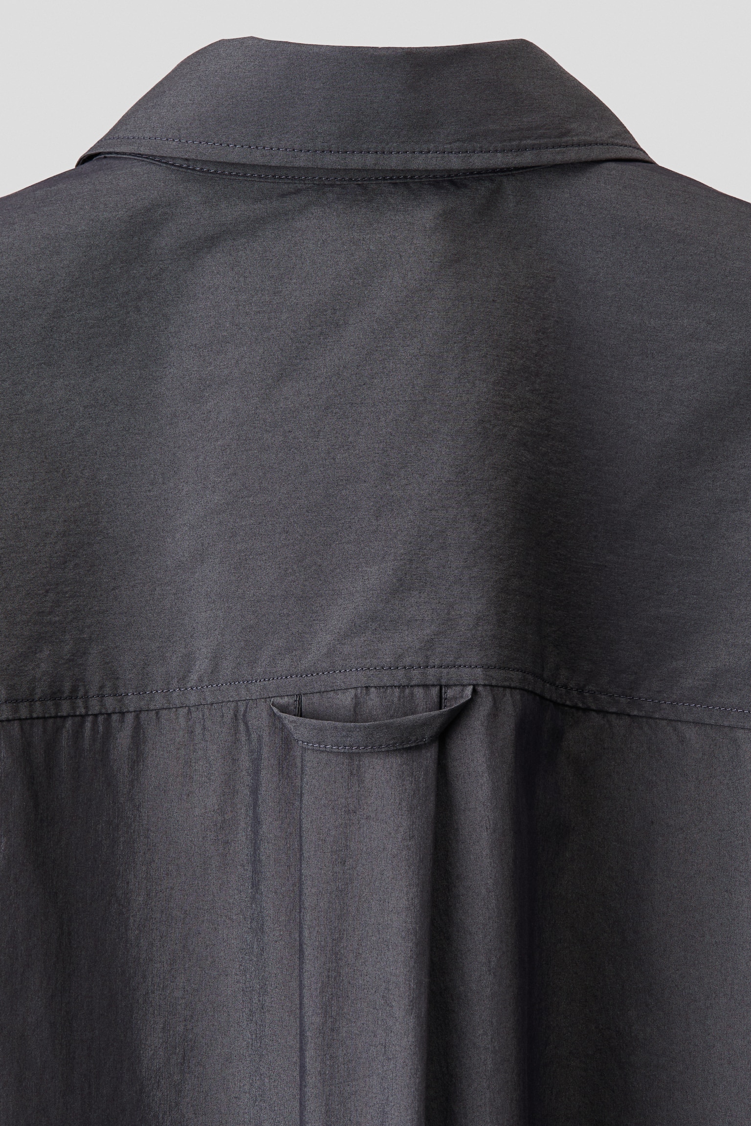 Мужская рубашка H&M Relaxed-Fit Poplin, цвет: Тёмный серый — фото 8