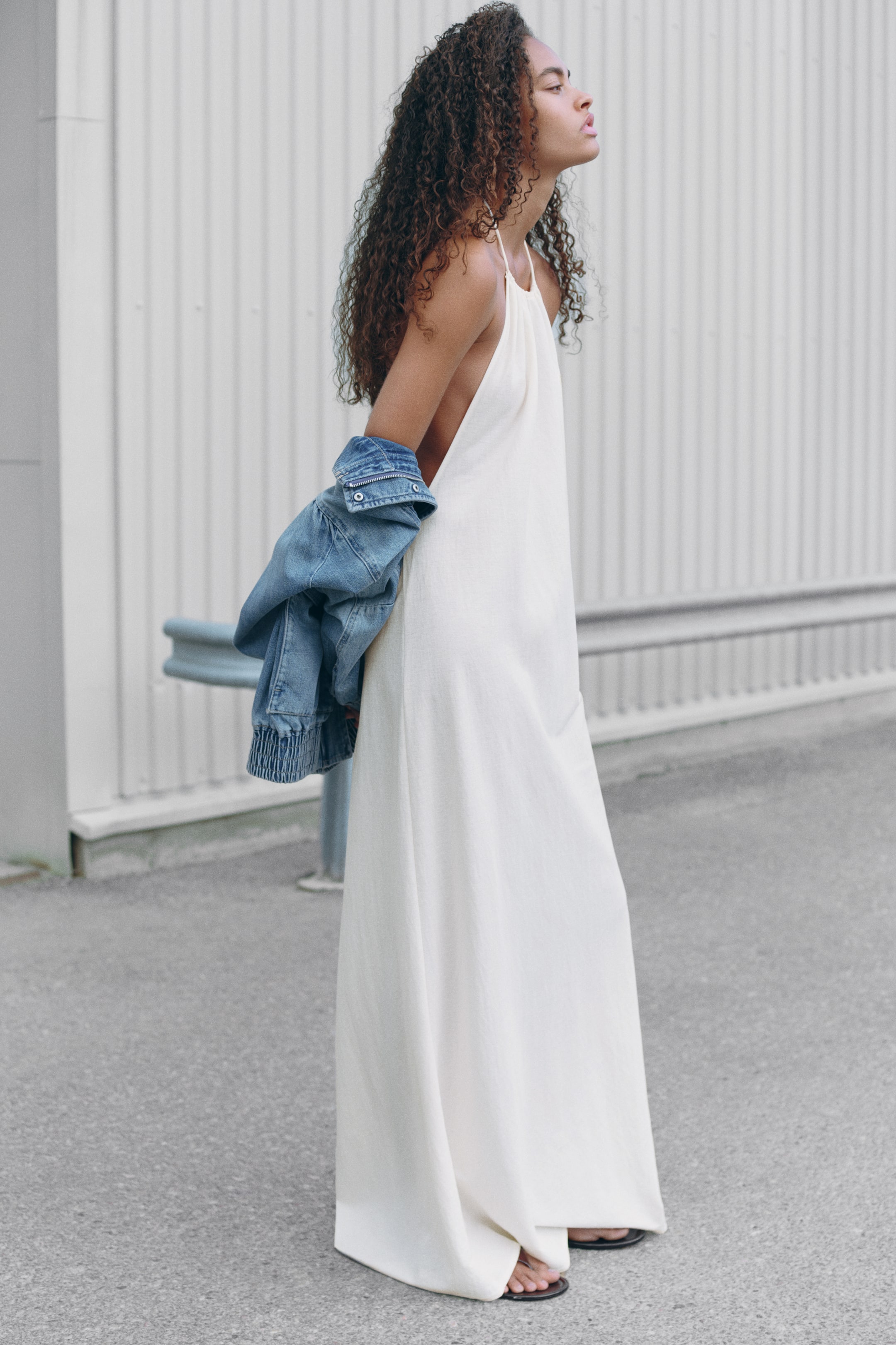 Женские платья H&M Drawstring Halterneck Dress — фото 6