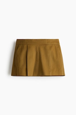 Dressad kort byxkjol