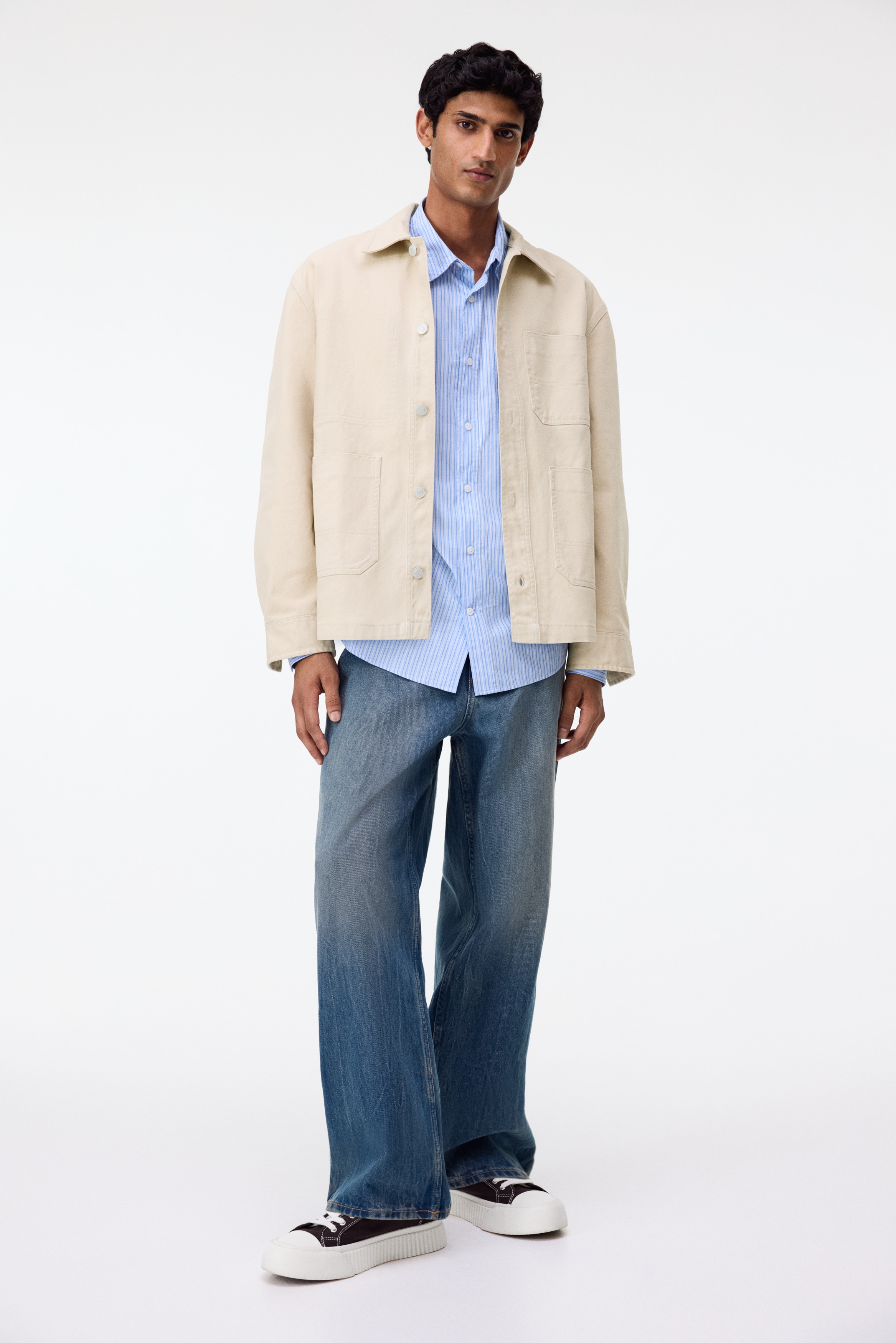 ルーズフィット ユーティリティオーバーシャツ - ライトベージュ