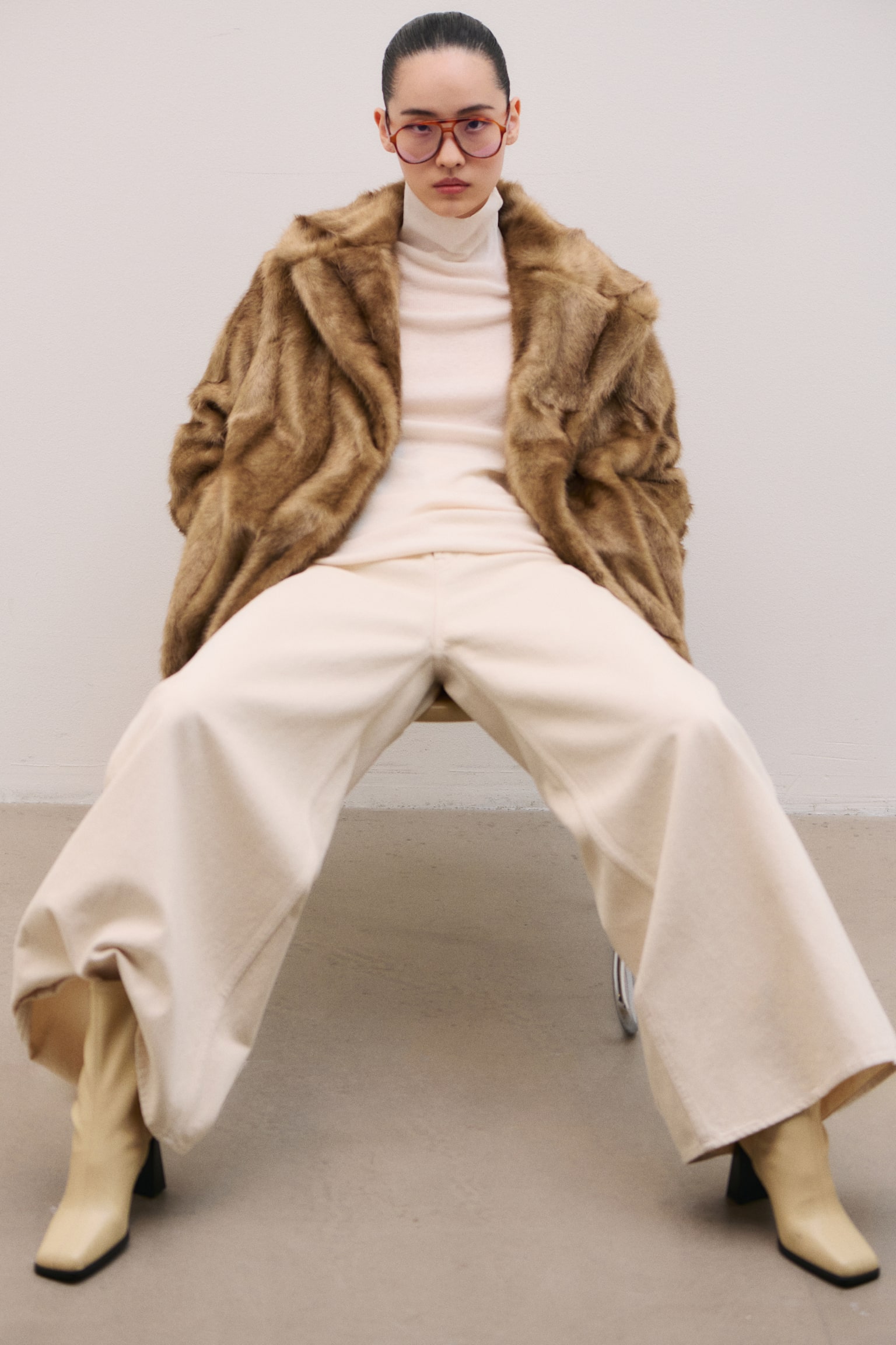 Block-heeled ankle boots - Light beige/Black - 3