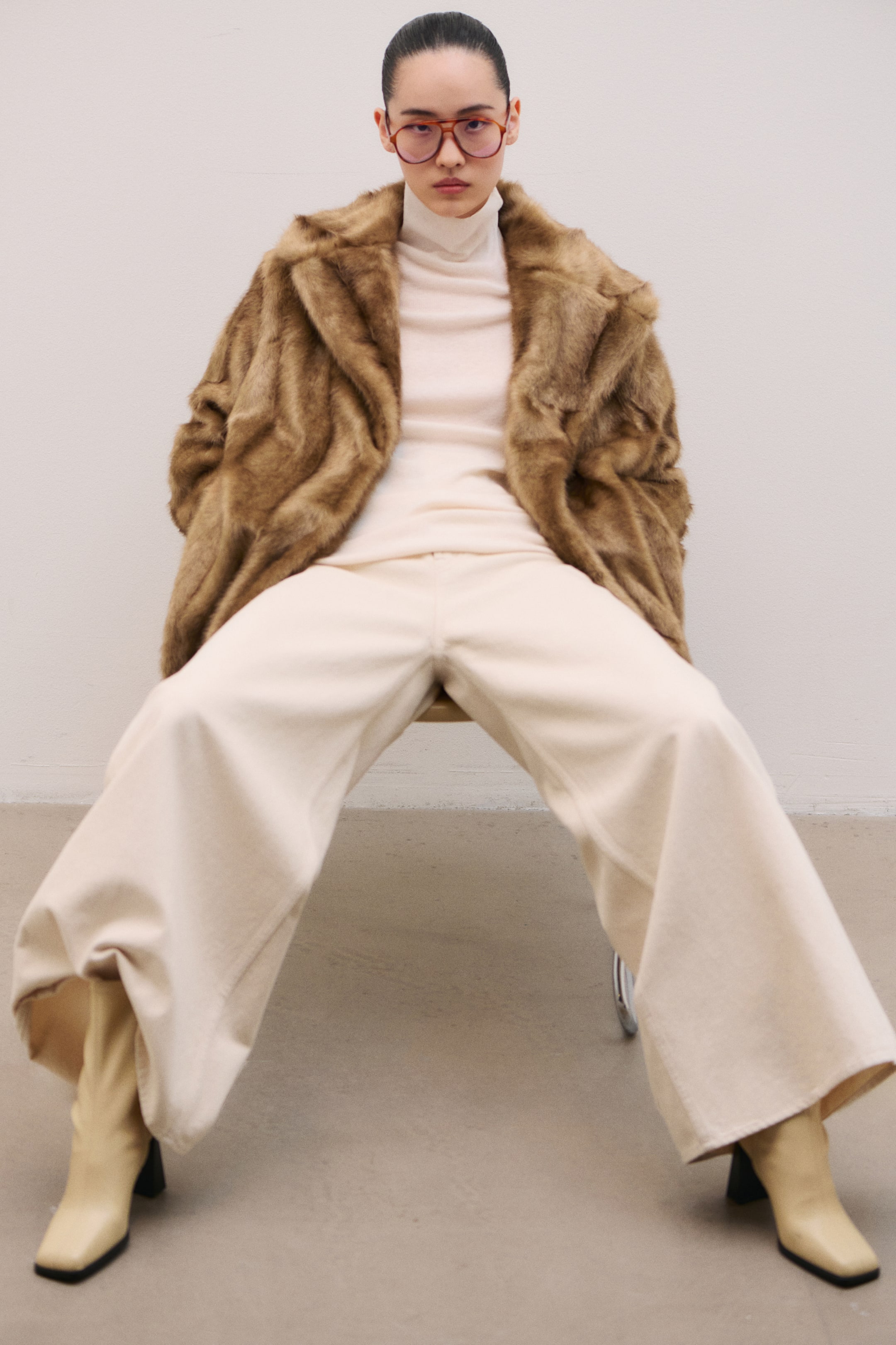 View larger image: Block-heeled ankle boots - Light beige - Ladies | H&M IE 2