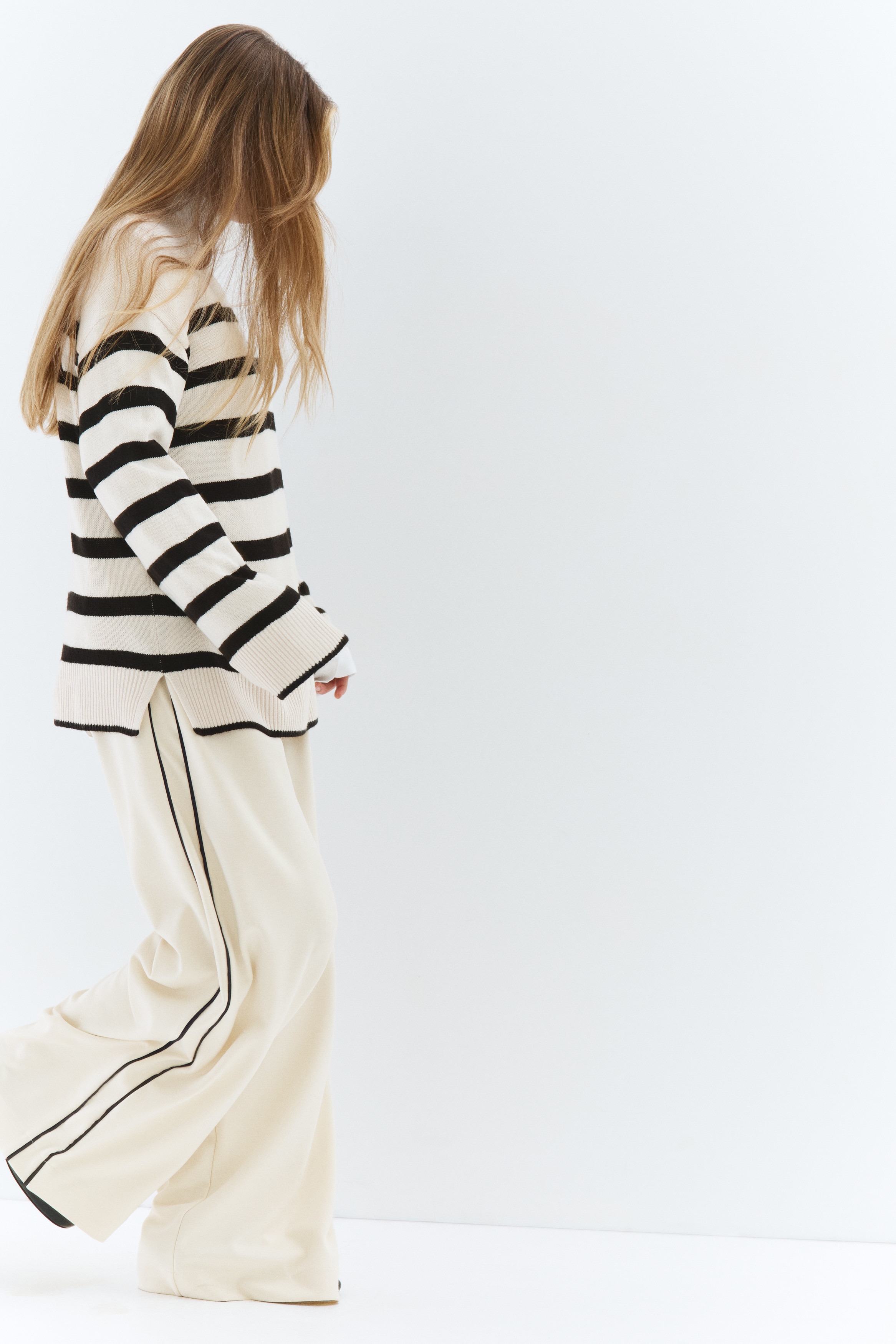 Dam - Crèmevit Vid byxa - Size: M  - H&M