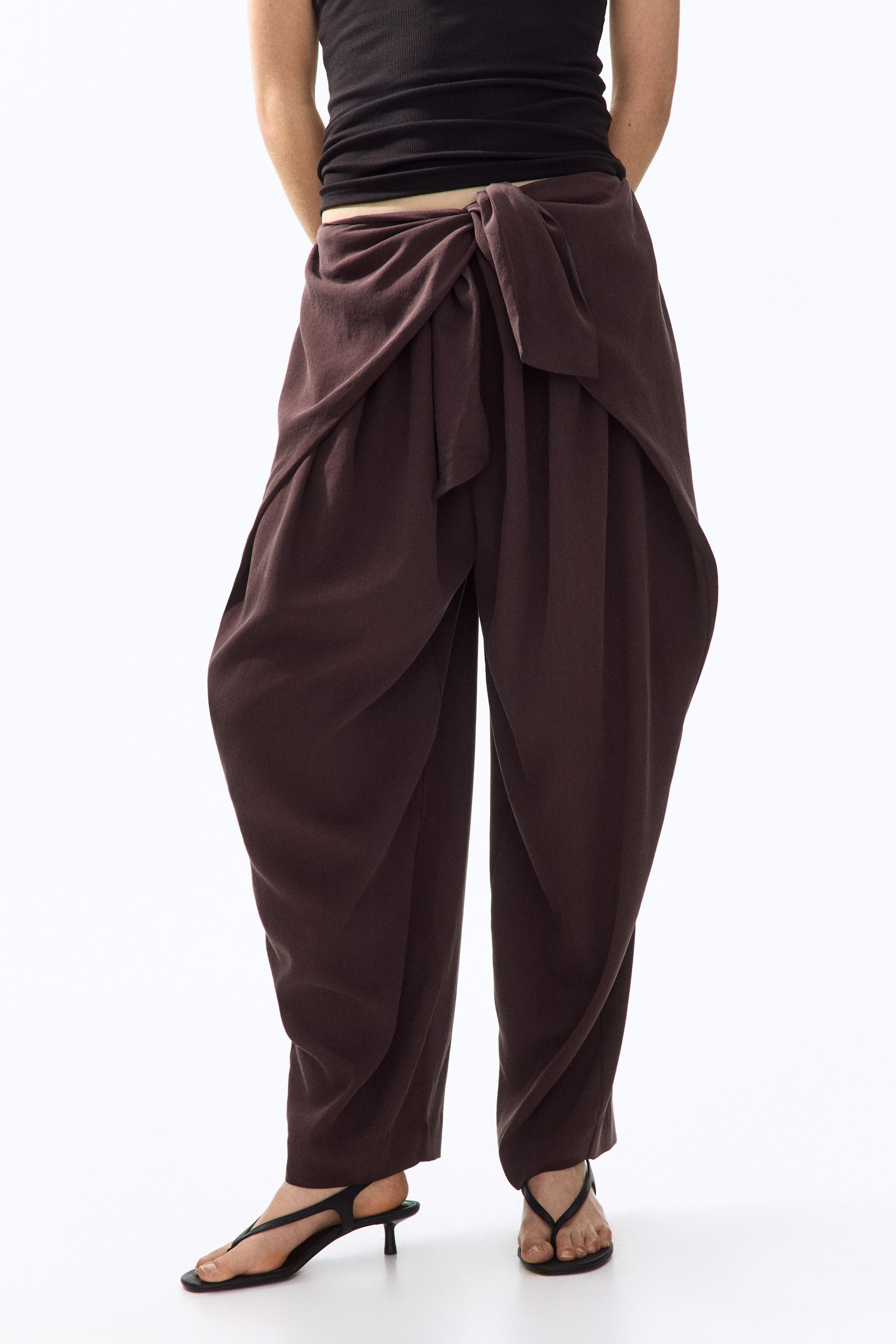 Женские брюки H&M Tie-Detail Barrel Pants — фото 4
