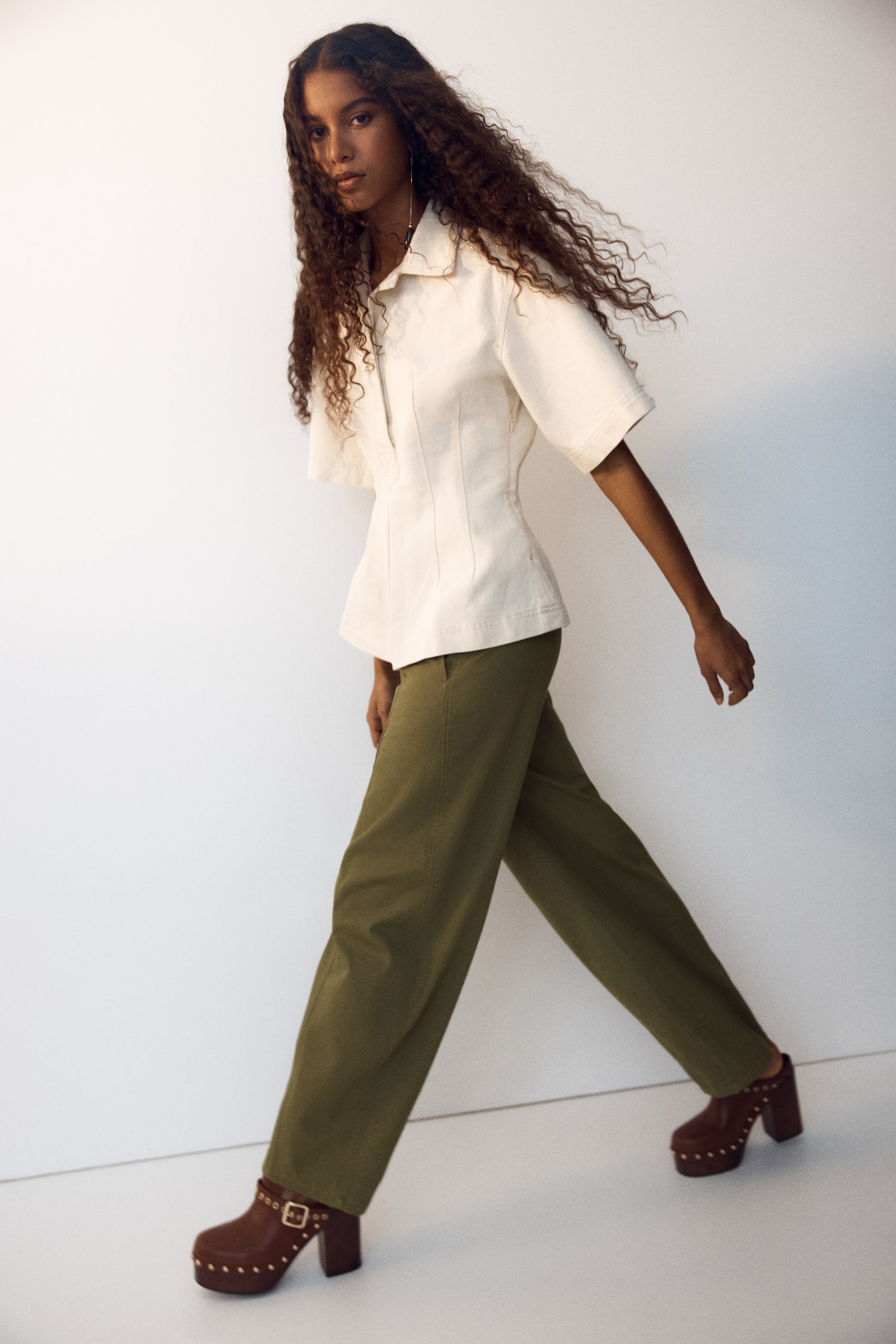 Pantalon cargo avec jambes tonneau