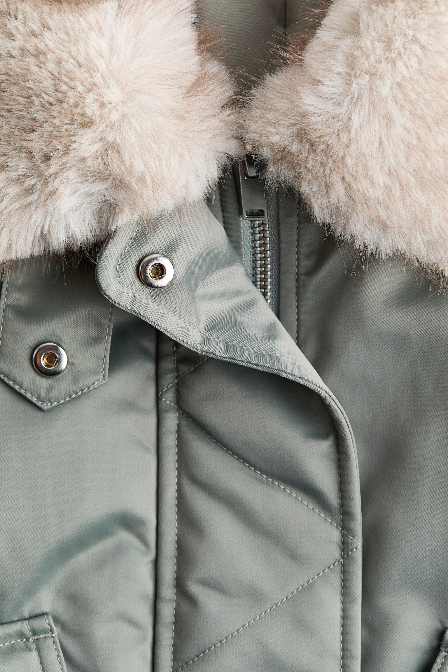 Женская куртка H&M Oversized Bomber Jacket with Fluffy Collar, цвет: Серый — фото 6