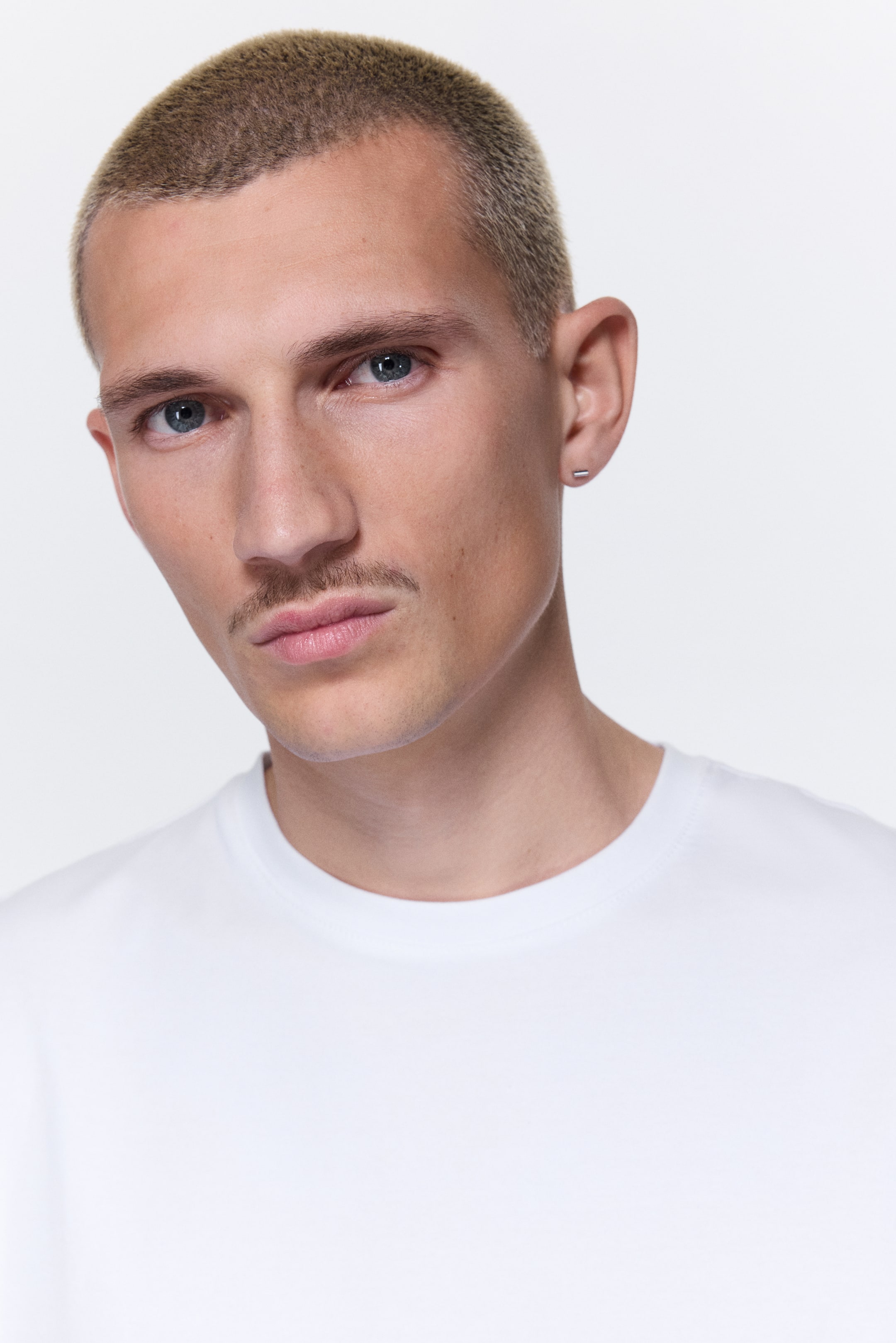 Xem ảnh lớn hơn: Áo thun Slim Fit - Màu trắng - Men | H&M VN 3