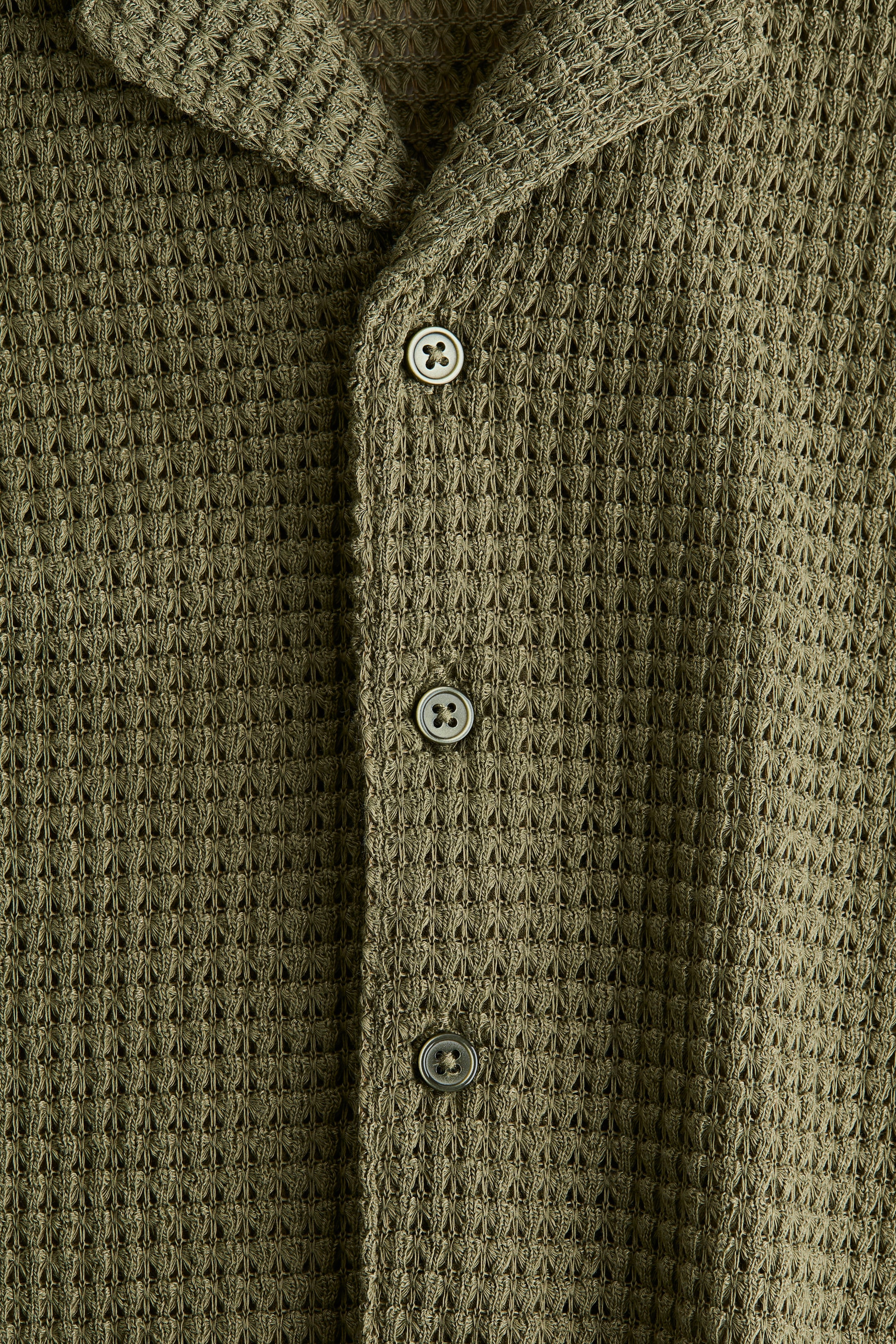 Chemise en tricot texturé avec col cubain