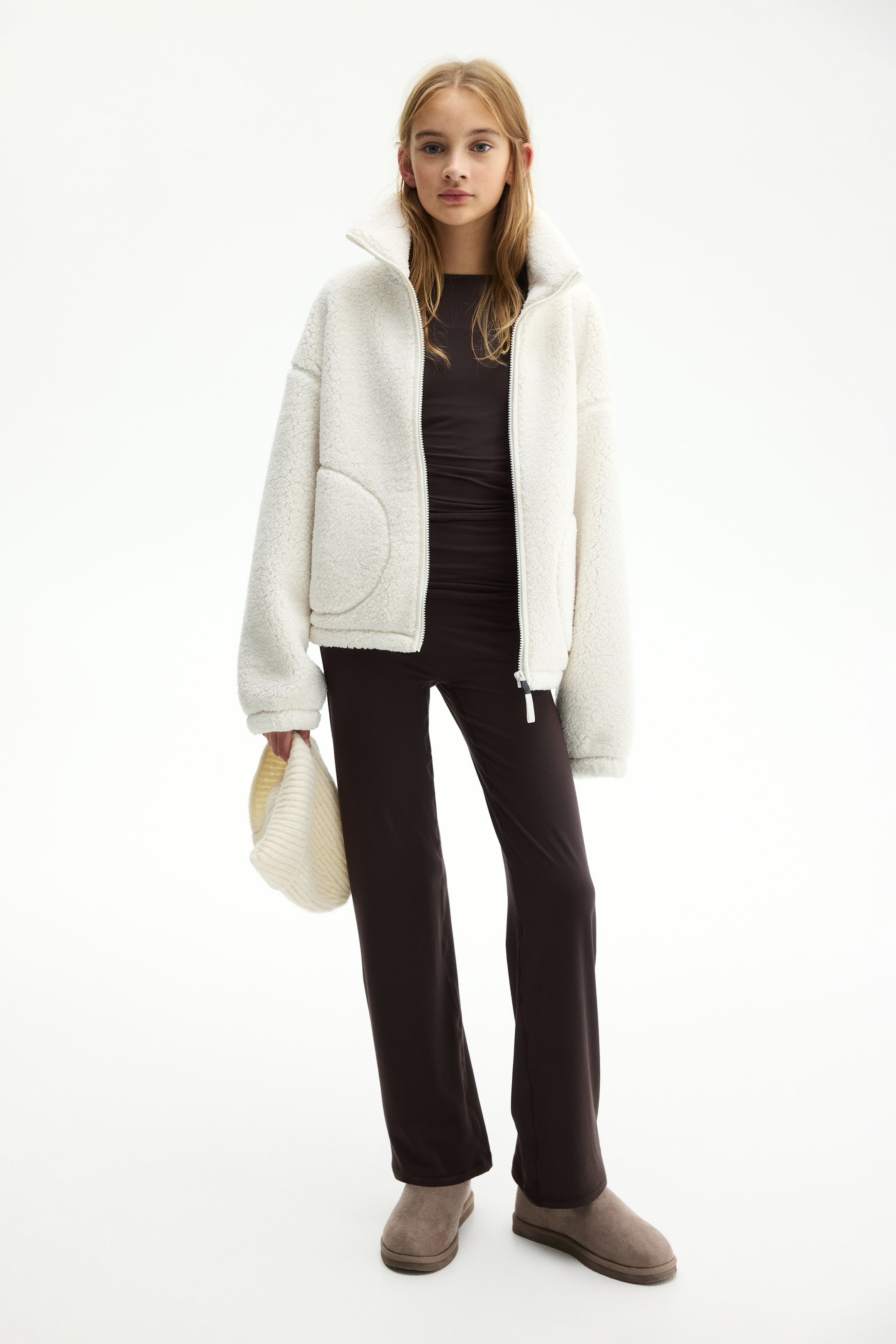 Ampliar la imagen: Flared yoga leggings with SoftMove™ - Café cálido - Kids | H&M MX 1