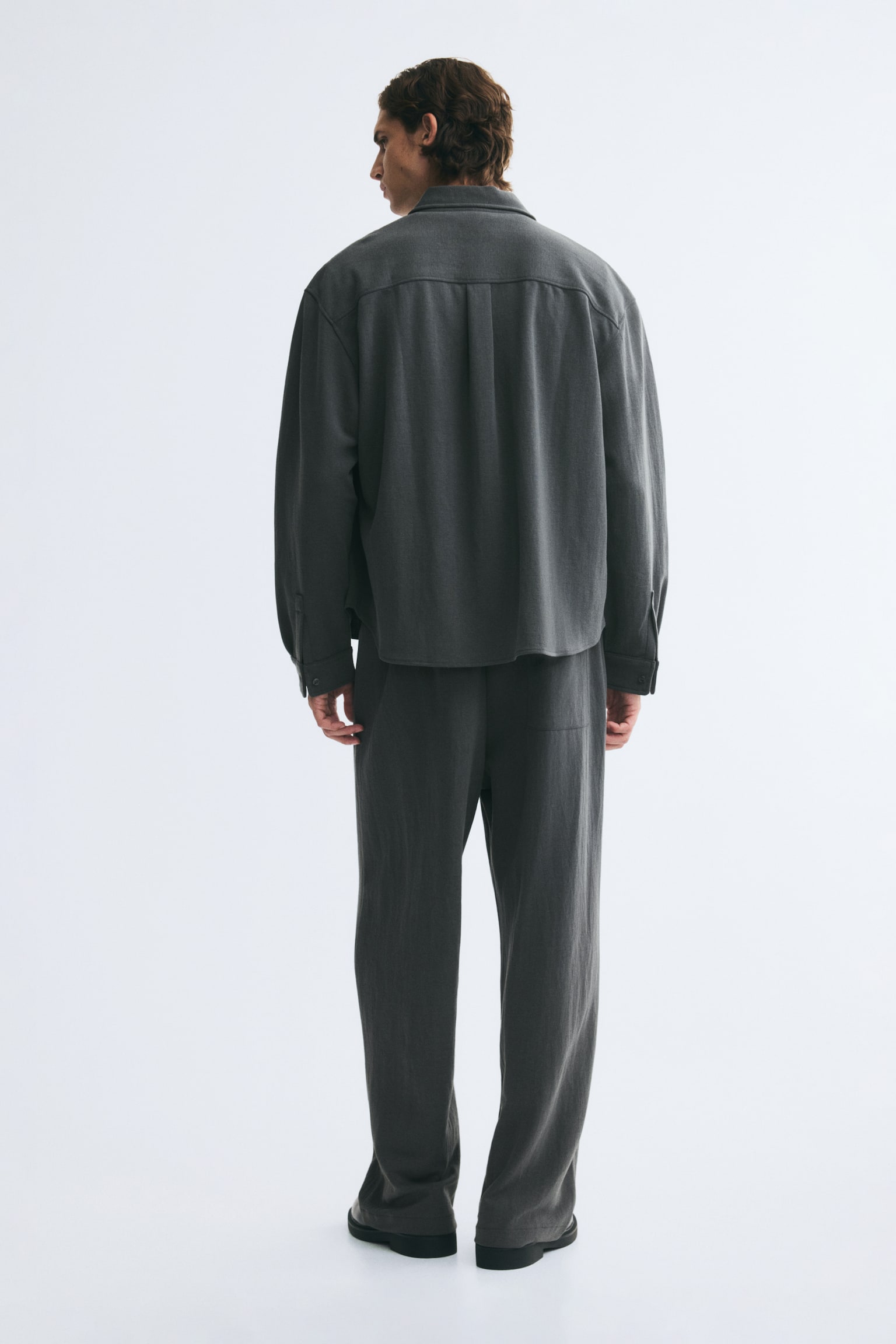 Мужские брюки H&M Relaxed-Fit Interlock, цвет: Тёмный серый — фото 5
