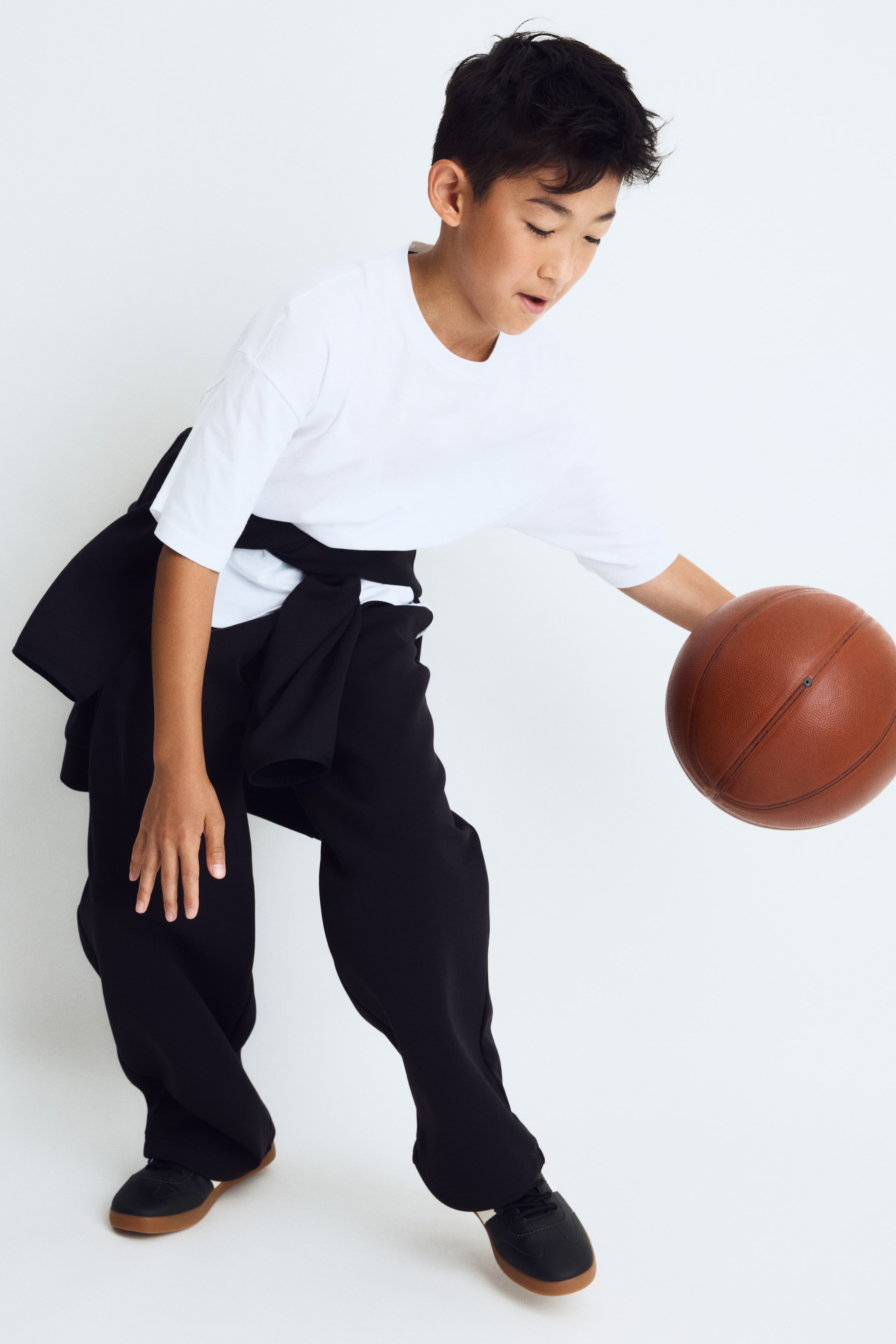 Детские брюки H&M Loose-Fit Sports Joggers with DryMove™ — фото 3